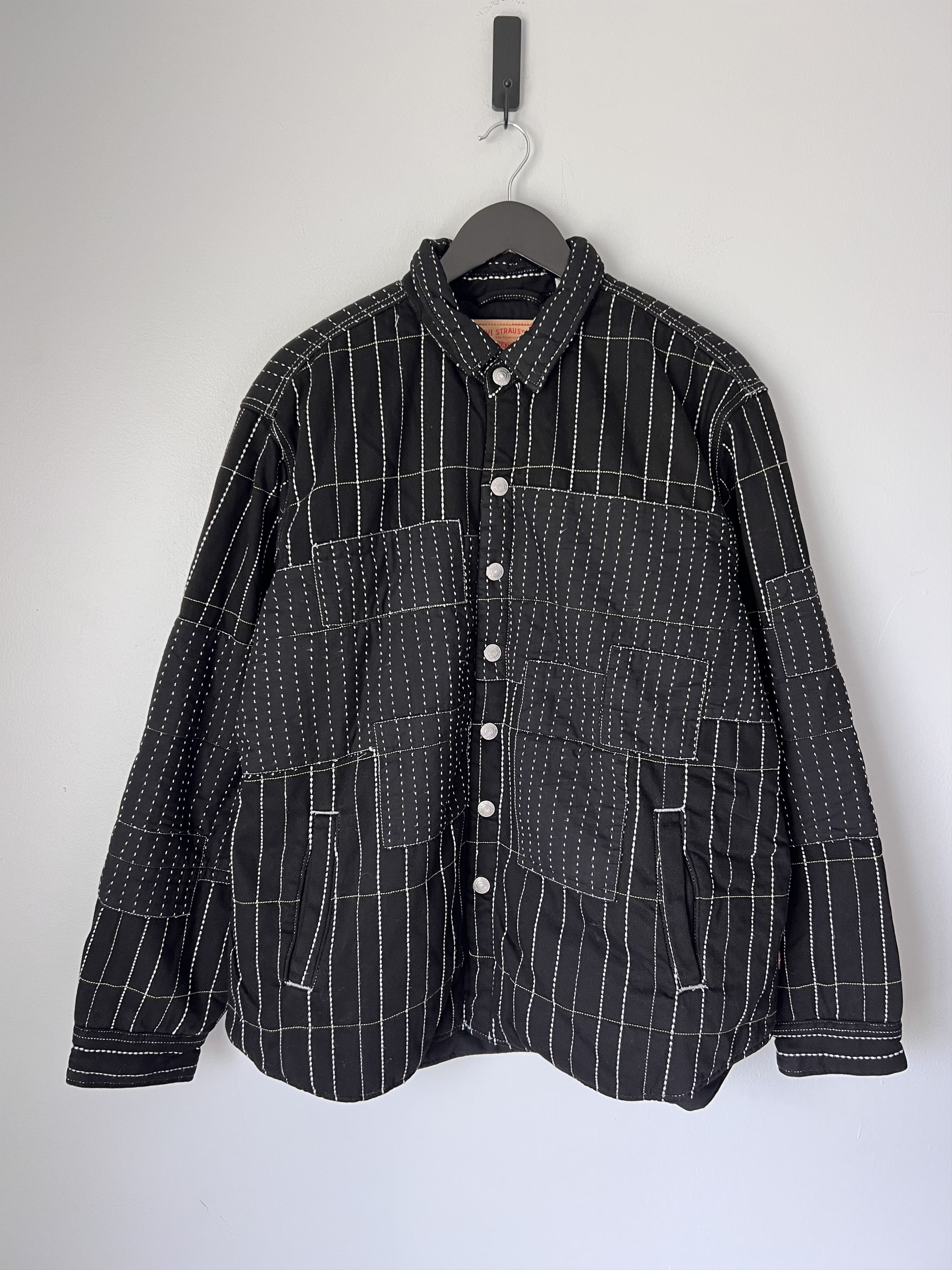 DENIM TEARS × Levi's Denim Tears Levi's Peace Patchwork Padded Jacket in Black Size US L / EU 52-54 / 3 - 4 Thumbnail