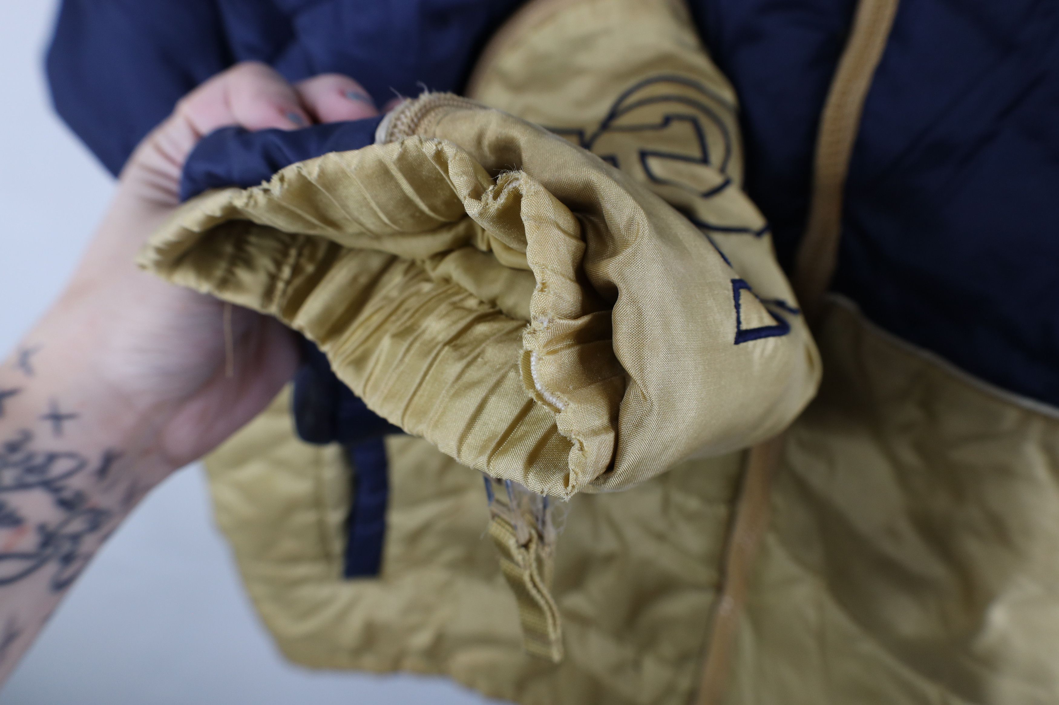 Reebok × Vintage Vintage 90s Reebok Rams Football Full Zip Puffer Jacket Size US XL / EU 56 / 4 - 10 Thumbnail