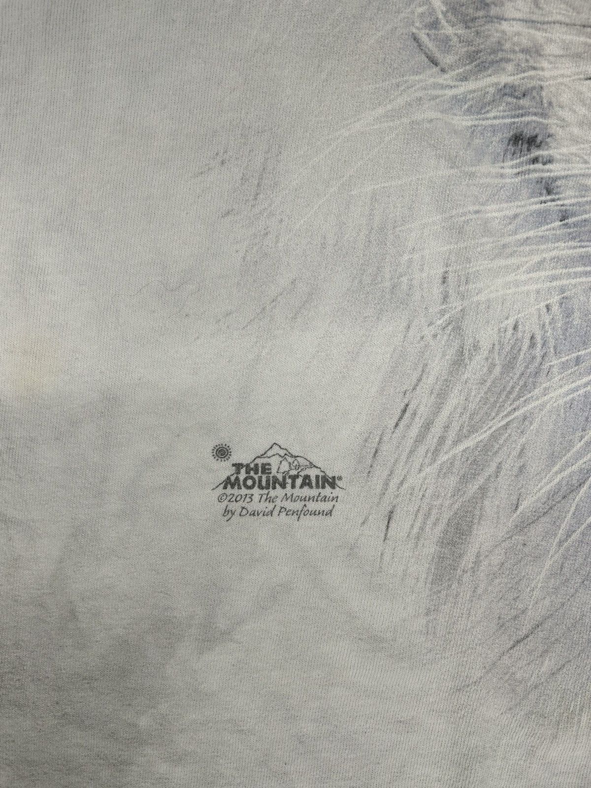 The Mountain Crazy Y2K Essential The Mountain White Wolf AOP Tee Shirt Size US XL / EU 56 / 4 - 2 Thumbnail