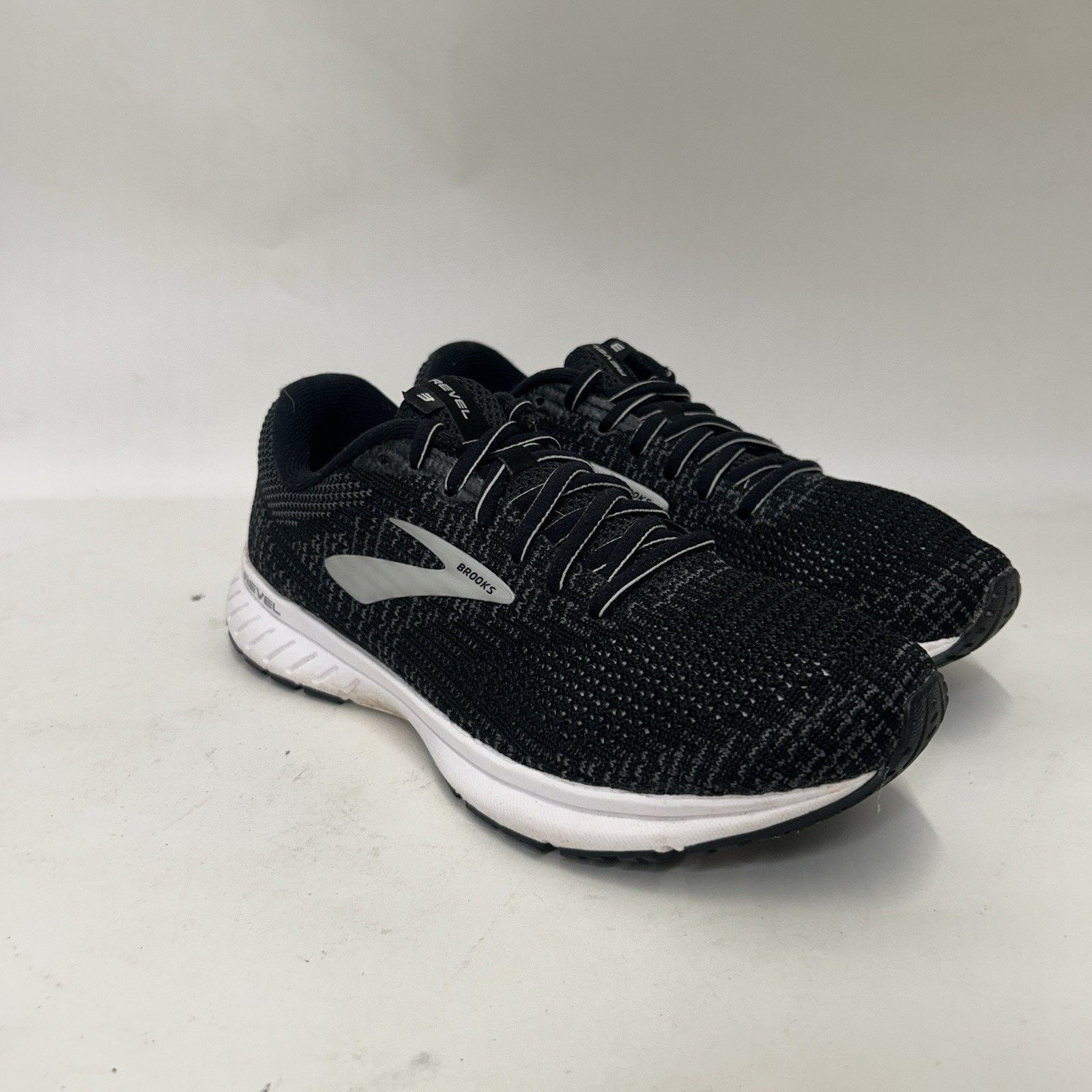 Brooks Brooks Revel 3 WMNS “Black White” Running Shoes Size US 6.5 / IT 36.5 - 1 Thumbnail