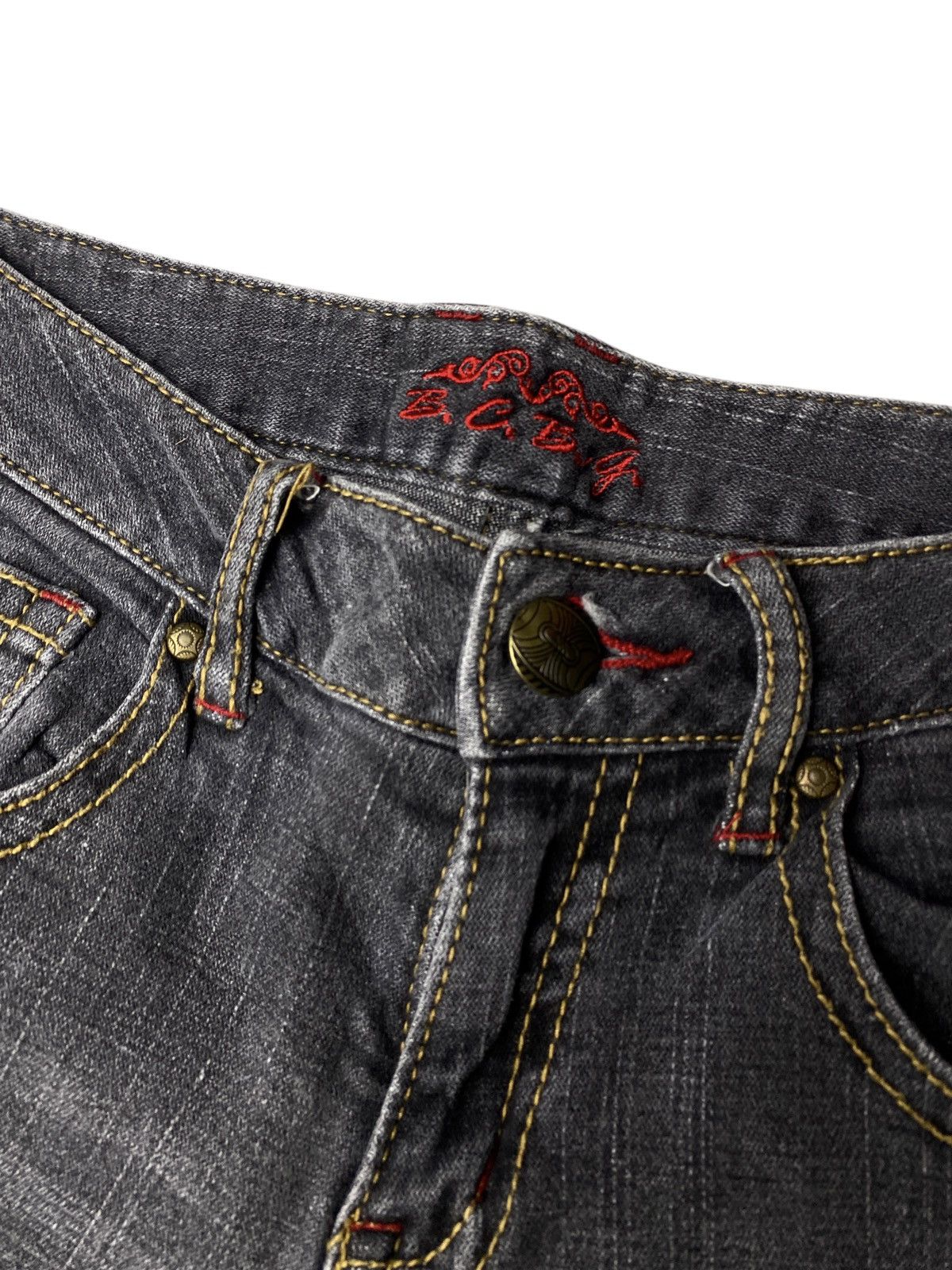 If Six Was Nine 2000's BCBG Skull Cross Studded Flared Jeans Size US 26 / EU 42 - 11 Thumbnail