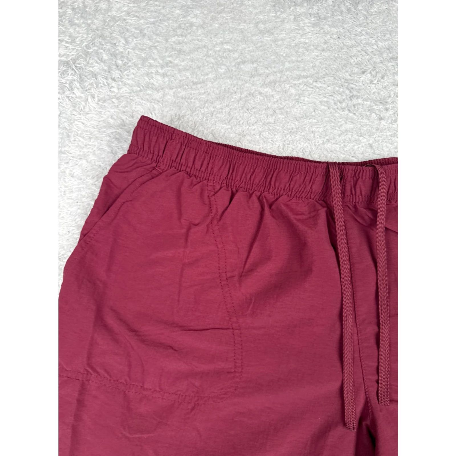 Vintage Columbia Shorts Womens XL Red 100% Nylon Cargo Pocket Casual Activewear Hiking 36x5 Men/Women? Size 40" / US 18 - 4 Thumbnail
