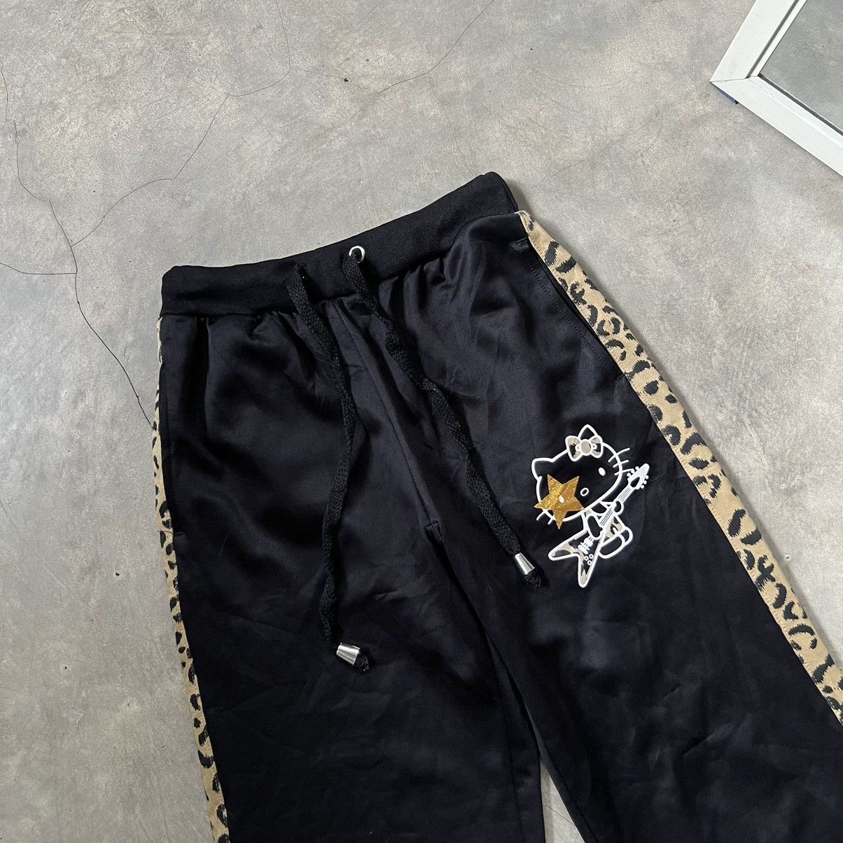 Cartoon Network 2000s Hello Kitty Vkei Style Track Pants Size 27" / US 4 / IT 40 - 3 Thumbnail