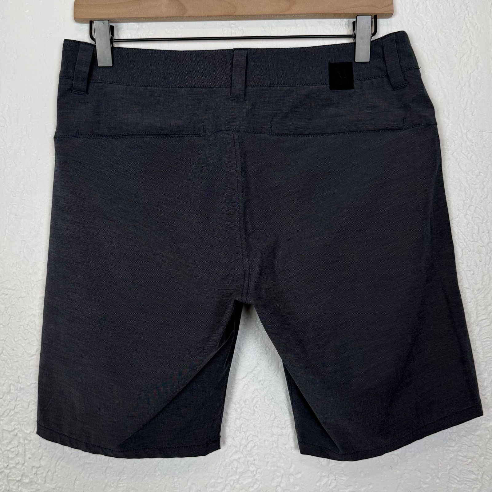 Vuori Vuori Men's Aim Shorts Charcoal Gray Size 28 Size US 28 / EU 44 - 2 Thumbnail