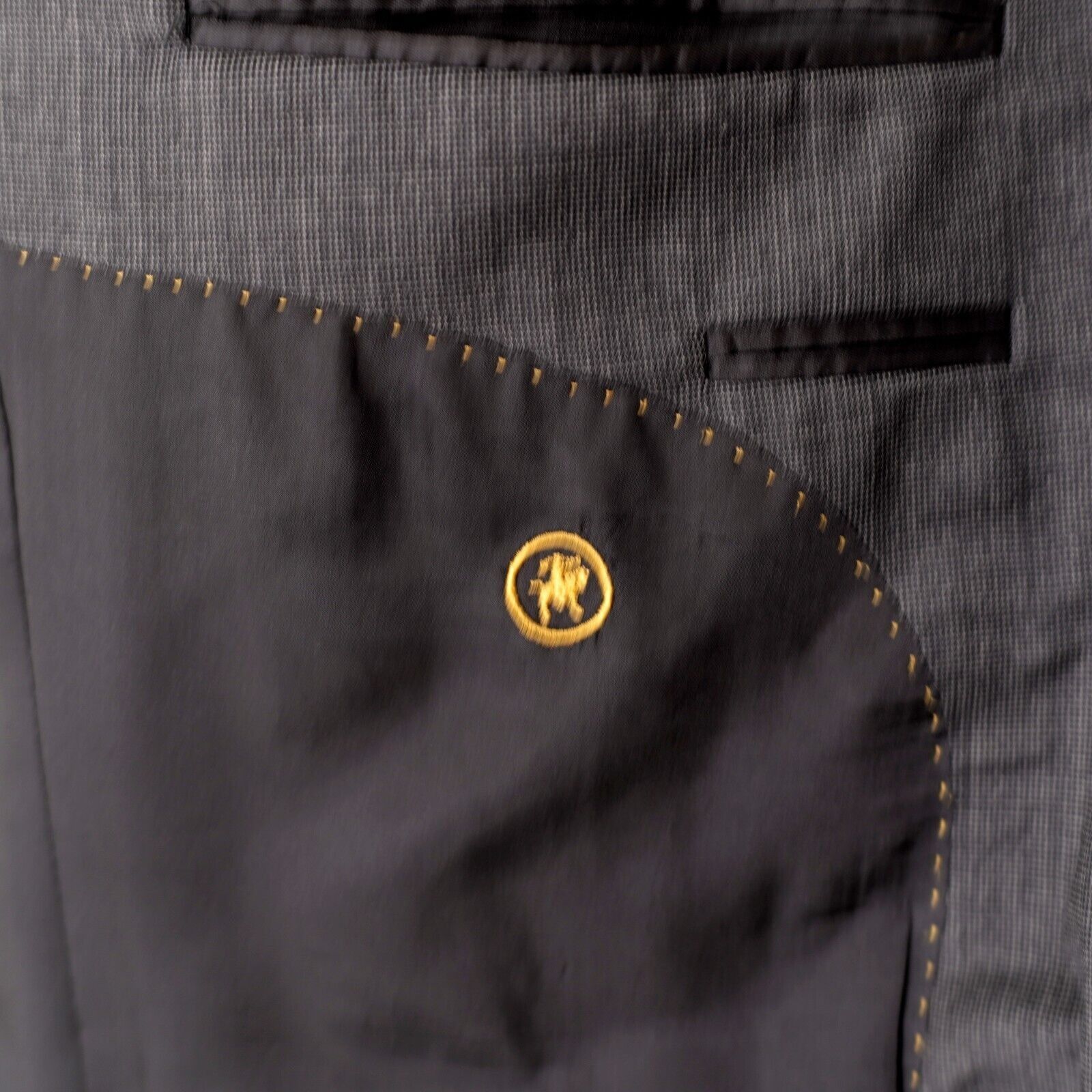 Hart Schaffner Marx Hart Schaffner Marx Gold Trumpeter Nordstrom Wool Check Gray Size 44L - 11 Thumbnail
