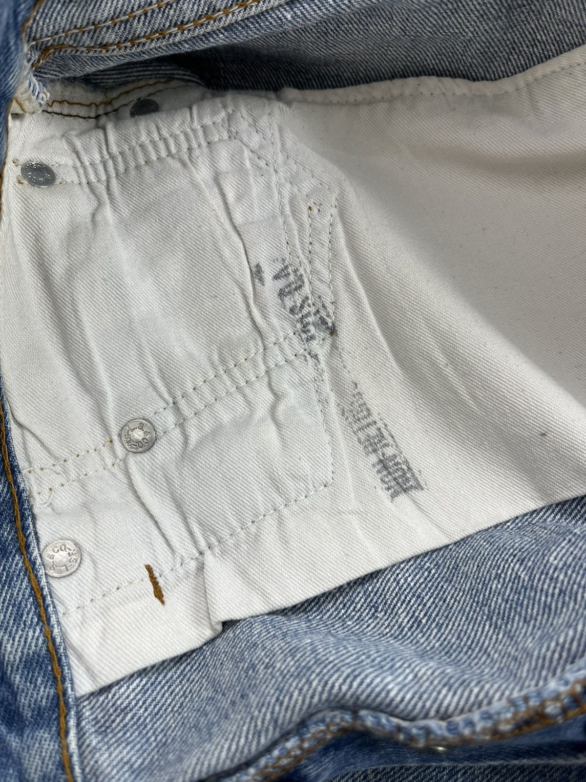 Levi's Vintage Clothing 🇺🇸1970s Vintage Levis 501XX Cut Off Straight Leg Blue Jeans Size US 29 - 11 Thumbnail