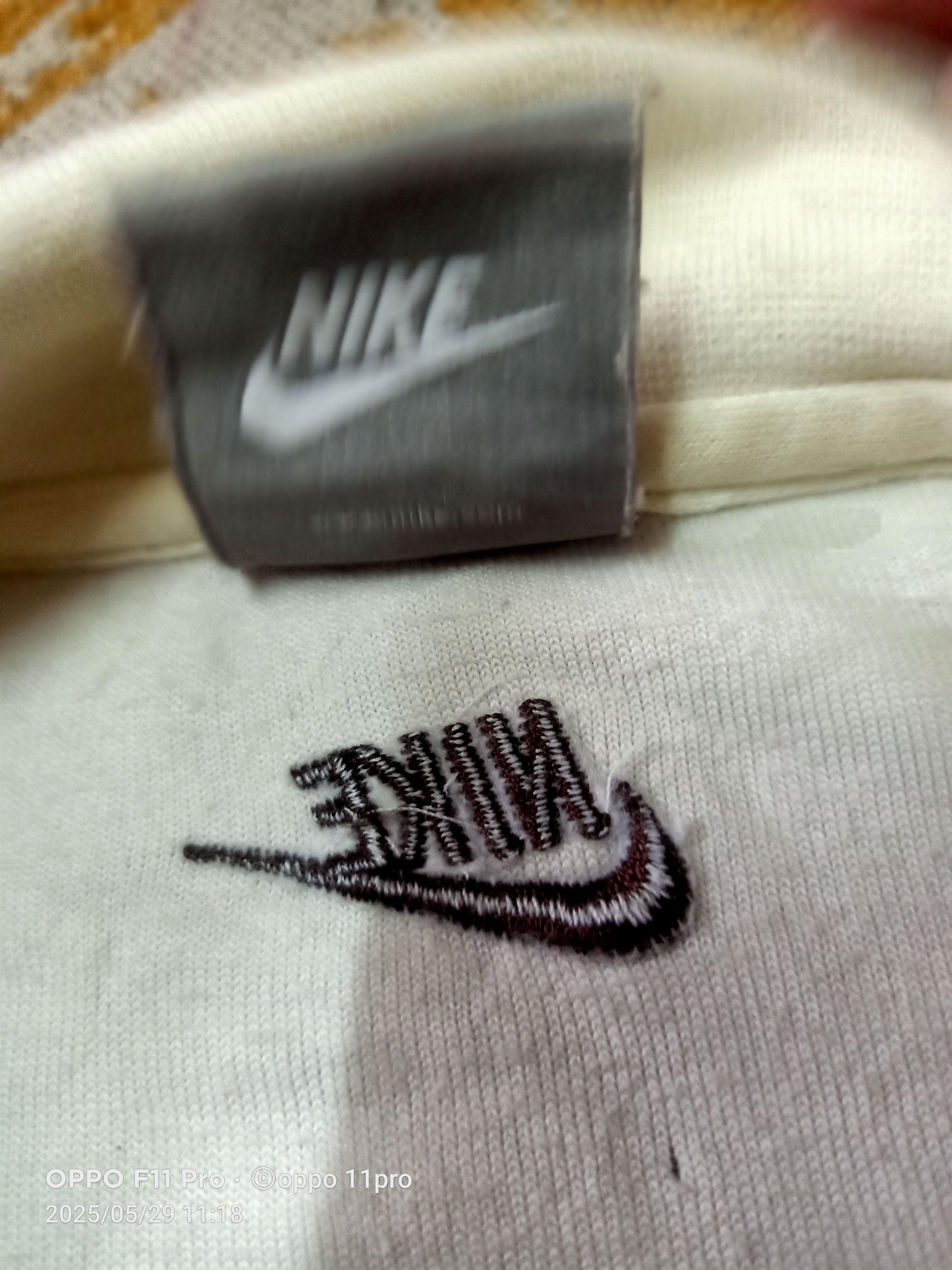 Nike Nike Block Condroy Swearters Men Zipper Poket Size US L / EU 52-54 / 3 - 3 Thumbnail