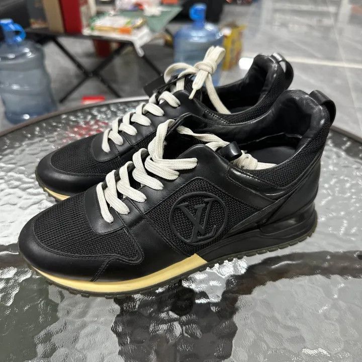 Louis Vuitton Louis Vuitton Black Sporty Sneakers for Casual Wear -2508 Size US 5.5 / EU 38 - 1 Thumbnail