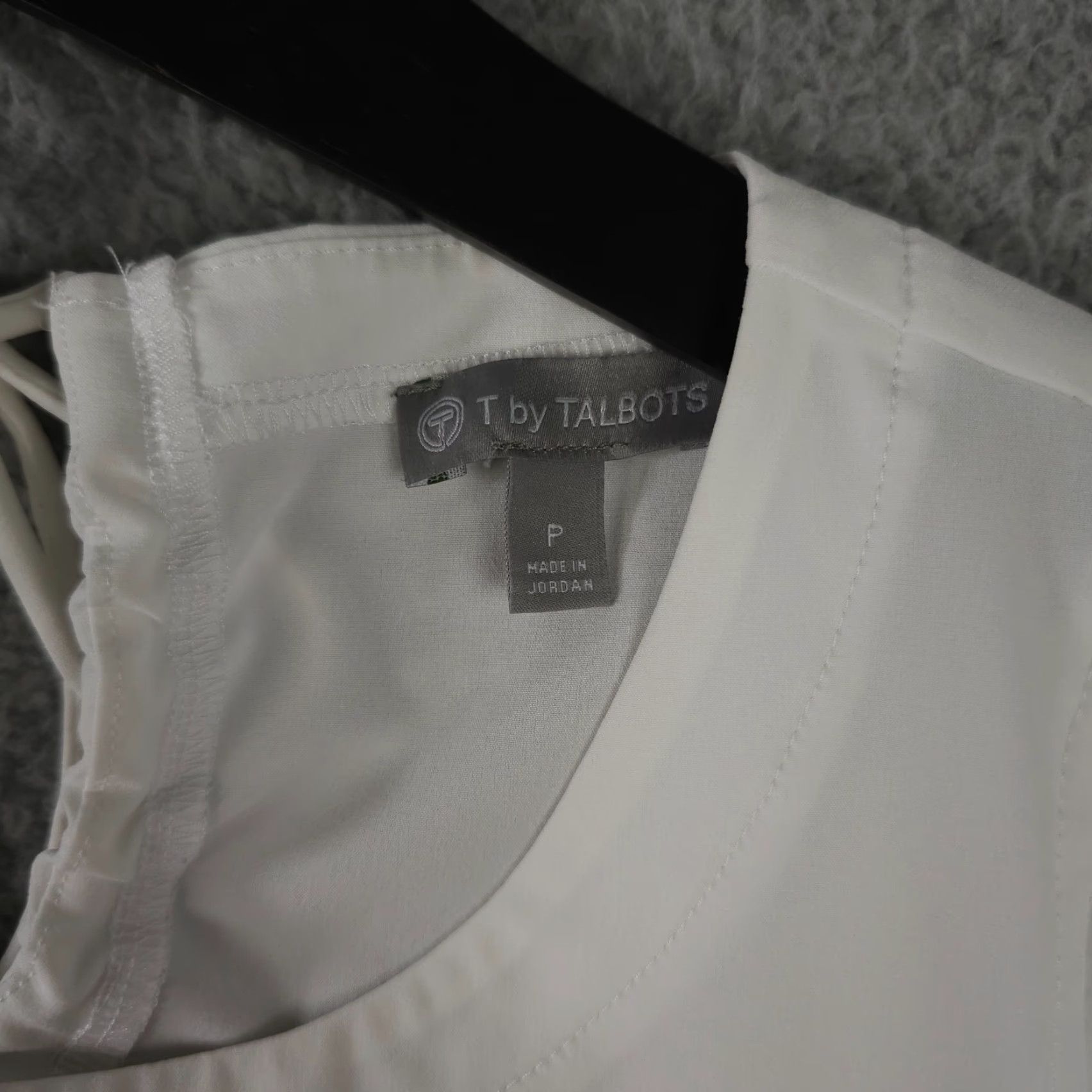 Talbots T By Talbots Shirt Womens P Small White Keyhole Tie Neck Sleeveless Performance Shirt Size XXS / US 00 / IT 34 - 3 Thumbnail