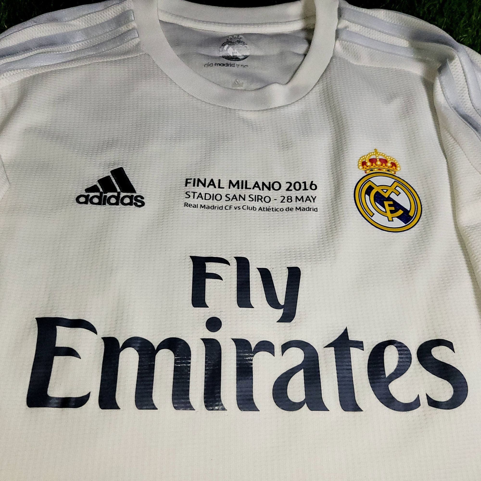 Adidas Ronaldo Real Madrid 2015 2016 FINAL Soccer Jersey L Size US L / EU 52-54 / 3 - 3 Thumbnail
