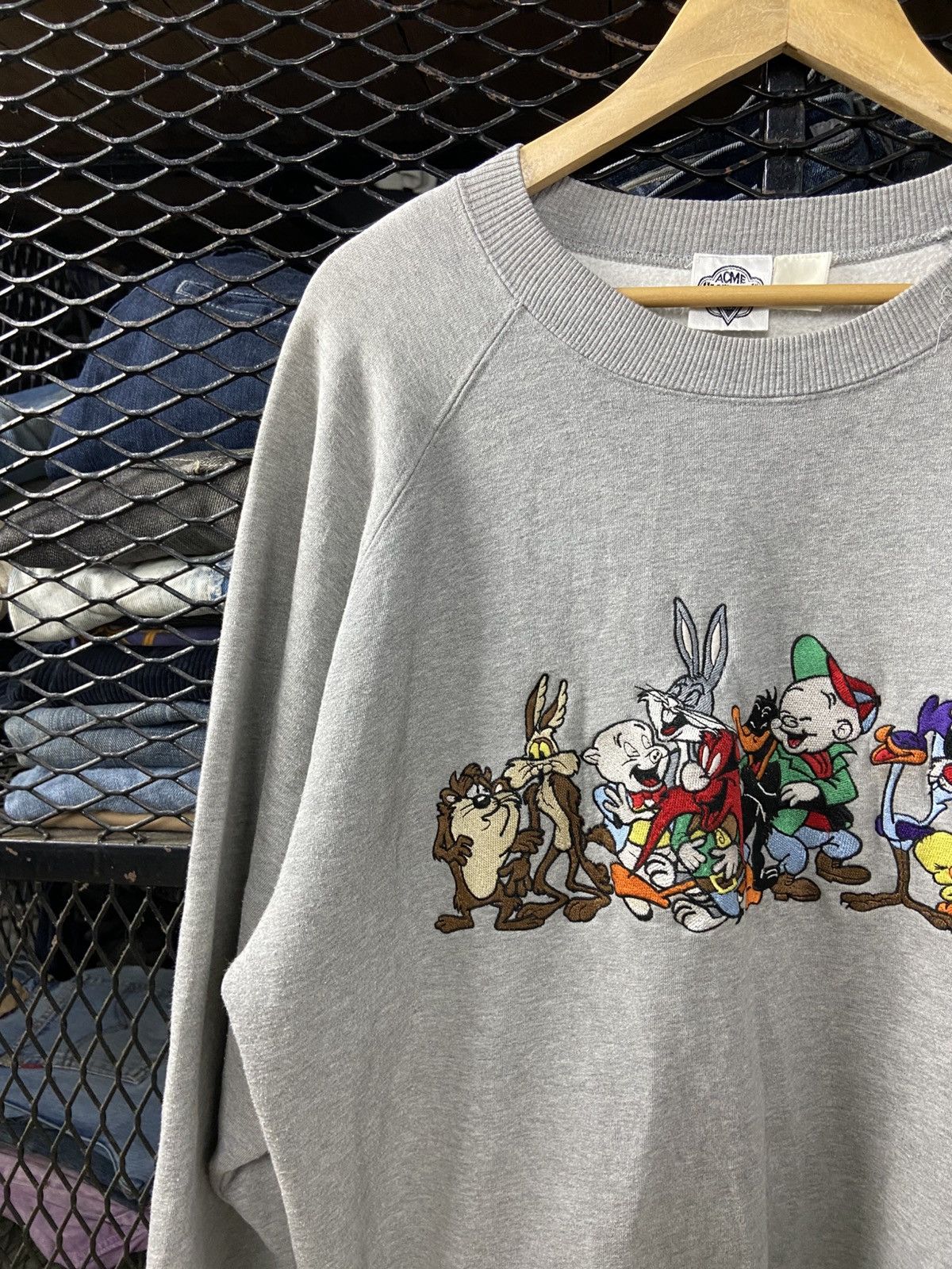 Other × Vintage × Warner Bros Vintage 1992 Warner Bros Cartoon Sweatshirt Size US L / EU 52-54 / 3 - 3 Thumbnail