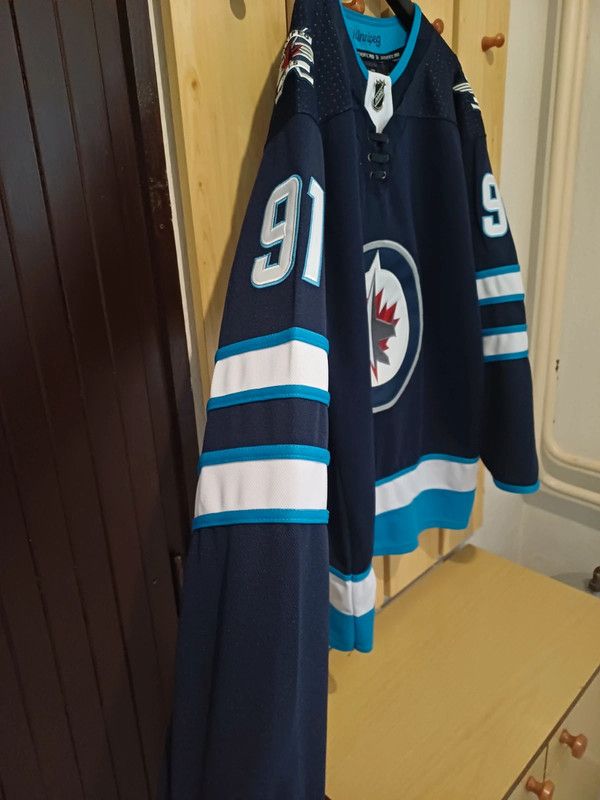 NHL × Vintage Fanatics Nhl Winnipeg Jets Hockey Jersey Size US M / EU 48-50 / 2 - 3 Thumbnail