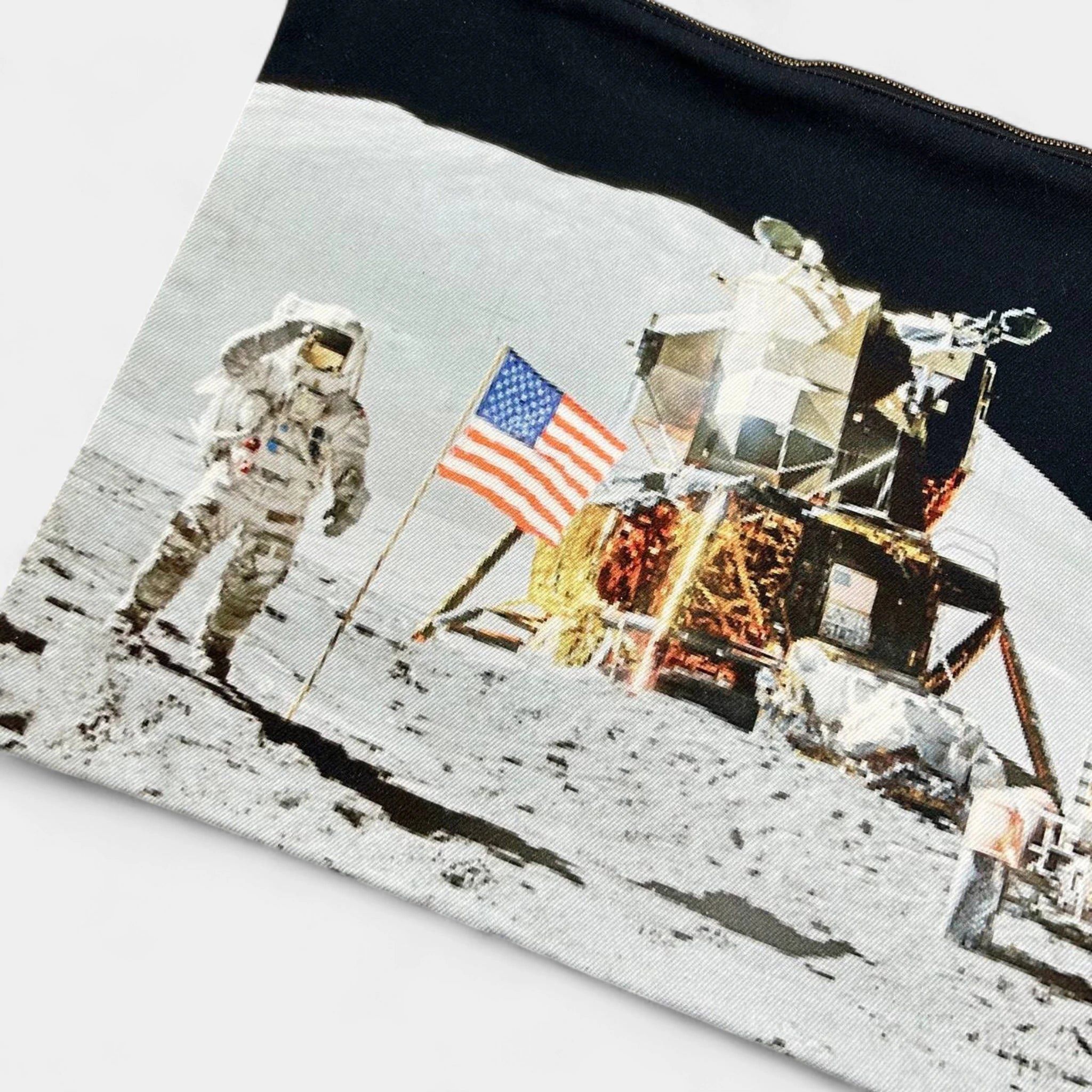 Calvin Klein Calvin Klein Jeans by Raf Simons "Moon Landing" Pouch Size ONE SIZE - 2 Thumbnail