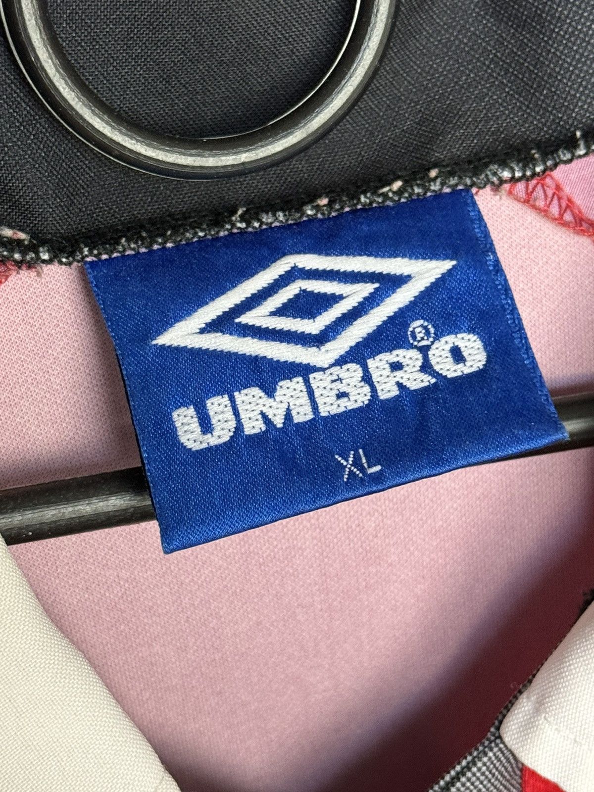 Umbro Vintage Manchester United 96/98 Home Football Jersey T-Shirt Size US XL / EU 56 / 4 - 20 Thumbnail