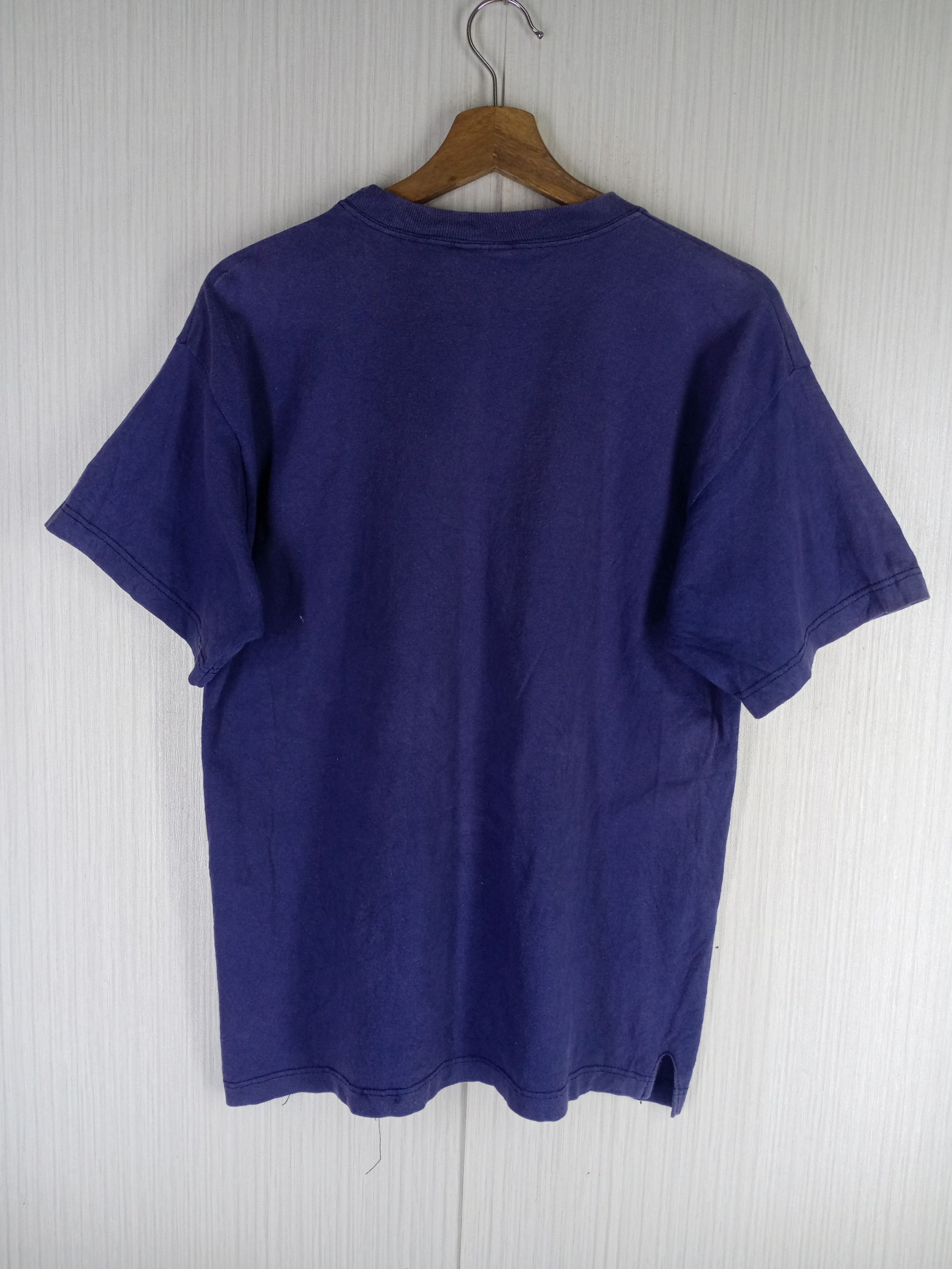 Gear for Sports Rare Vintage 90s Yale University Big Logo Tshirt Size US S / EU 44-46 / 1 - 8 Thumbnail