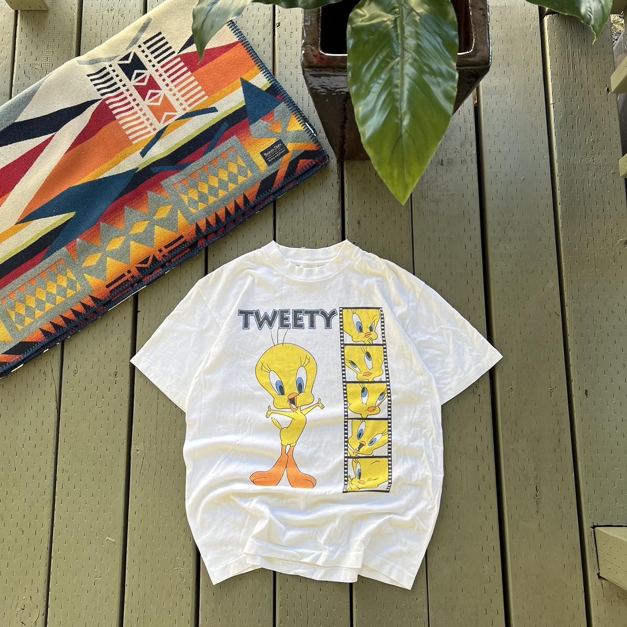 Vintage Vintage Tweety Bird Shirt Size US L / EU 52-54 / 3 - 4 Thumbnail