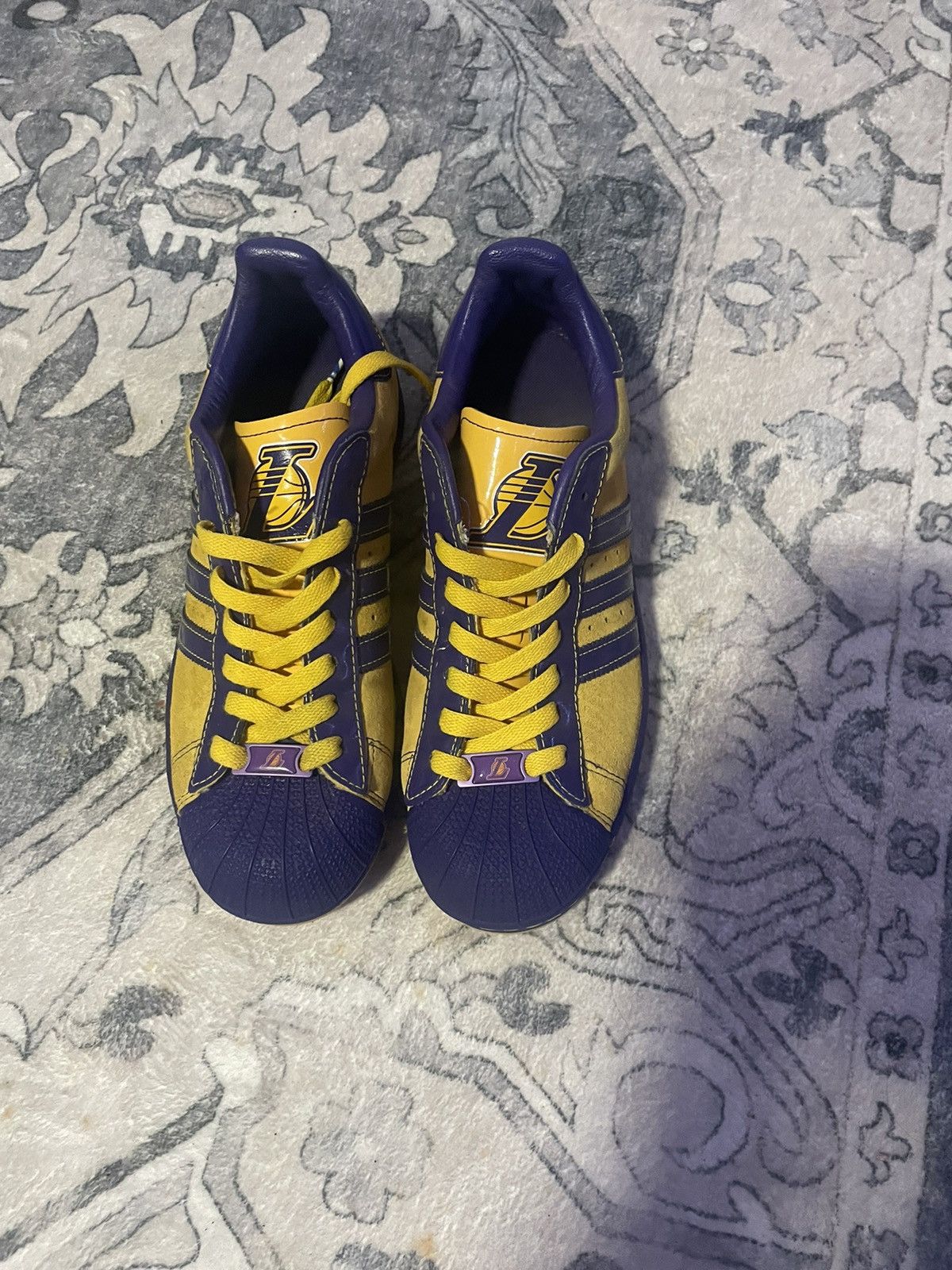 Adidas × Other 2006 lakers adidas superstars Size US 7 / EU 40 - 3 Thumbnail
