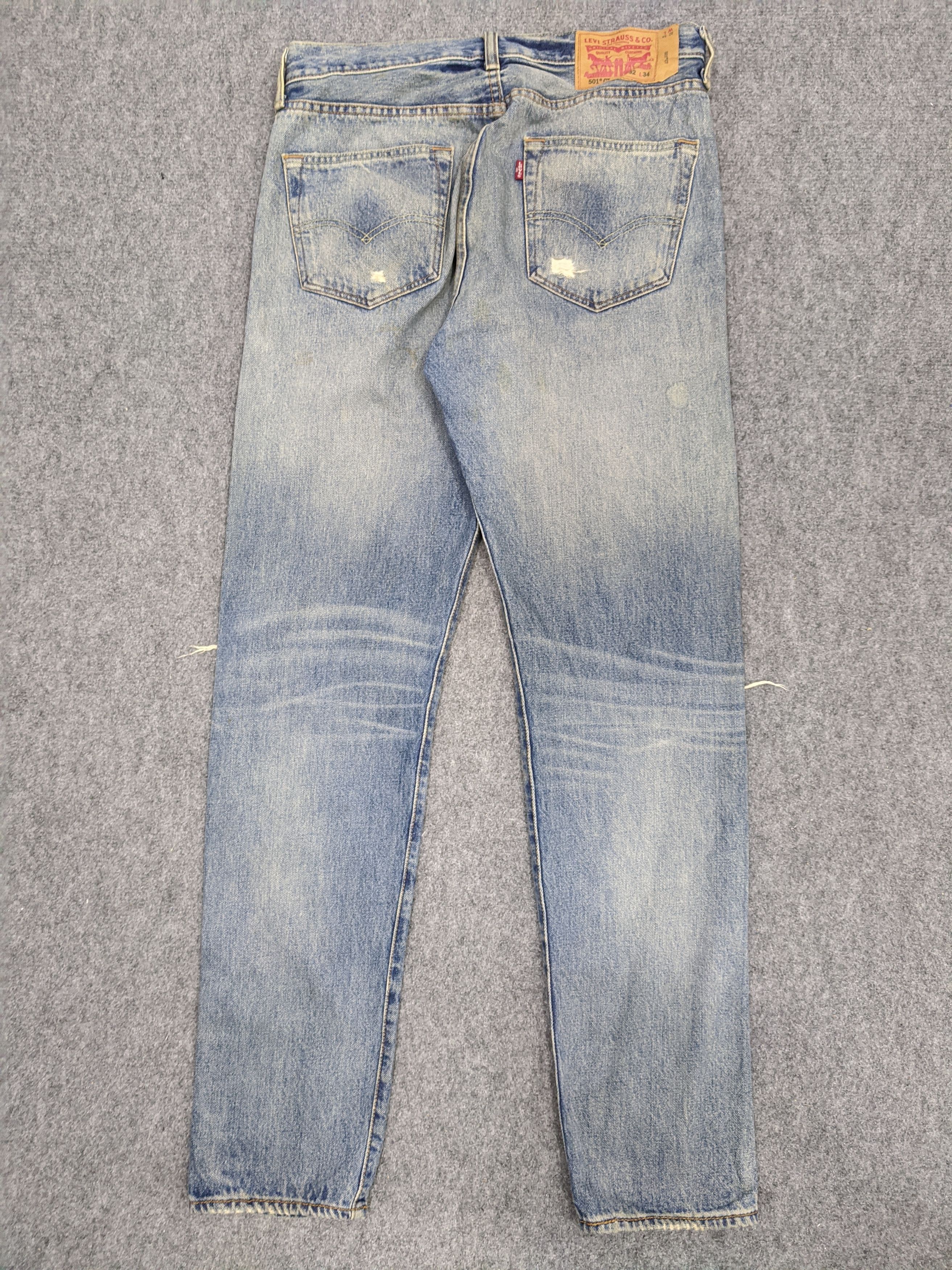 Levi's × Vintage Vintage Distressed Levis 501 Faded Blue Jeans 33x33 Size US 33 - 3 Thumbnail
