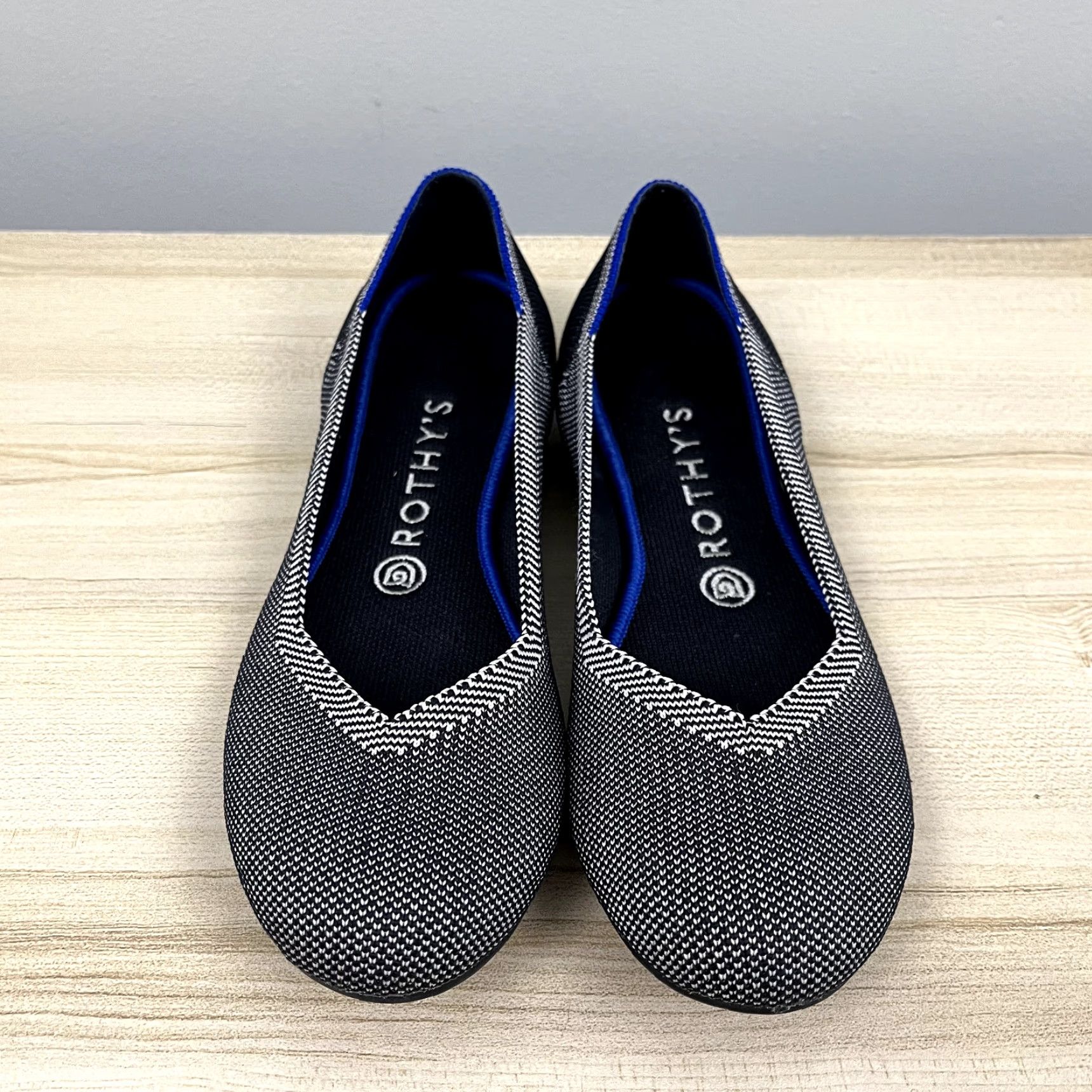 Vintage ROTHYS Ballet Flat Women Size 8.5 Two Tone Gray Round Toe Slip On Career Office Shoes Women Size US 5 / IT 35 - 5 Thumbnail