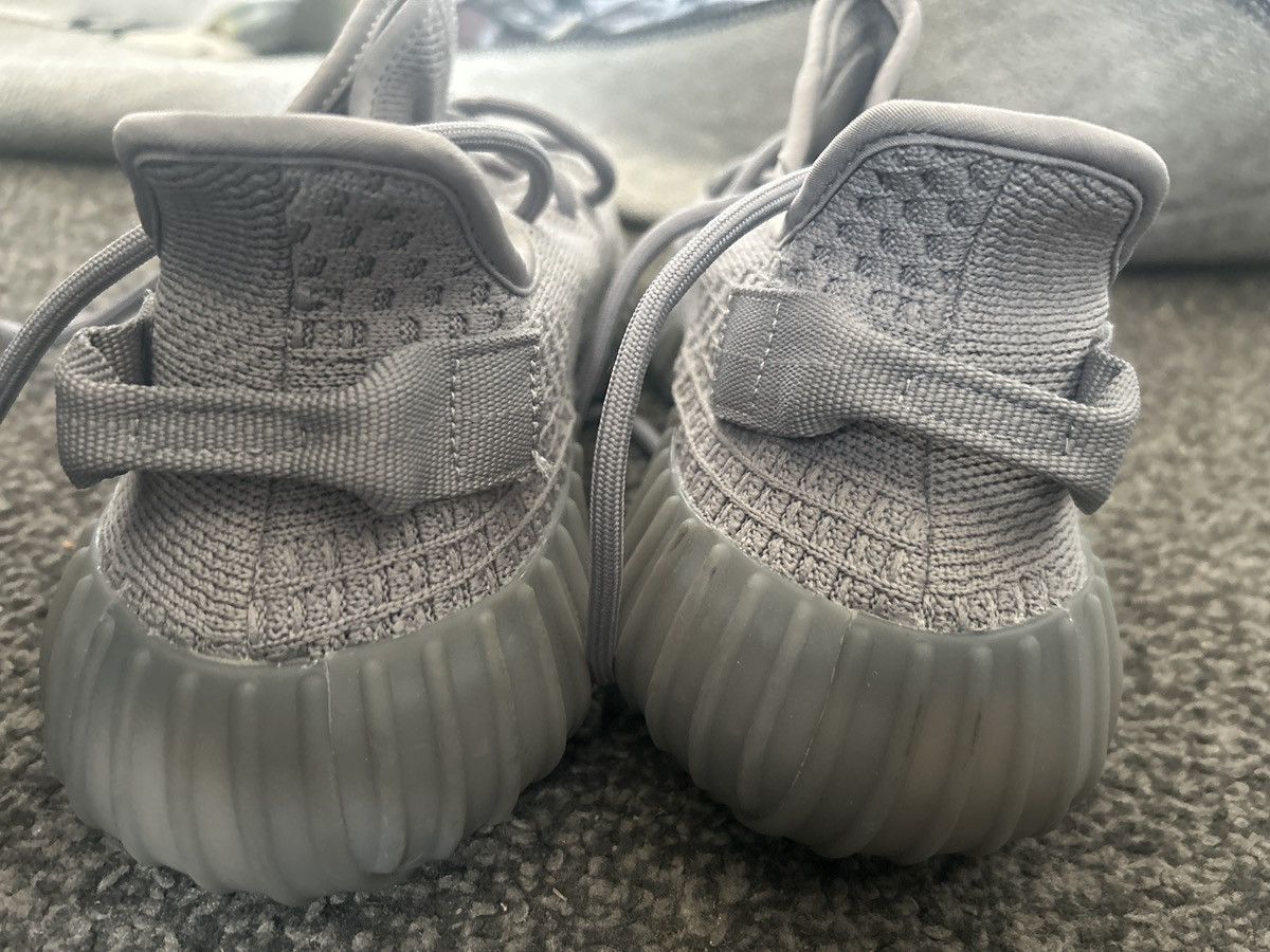 Yeezy Yeezy boost 350 v2 Size US 9 / EU 42 - 4 Thumbnail