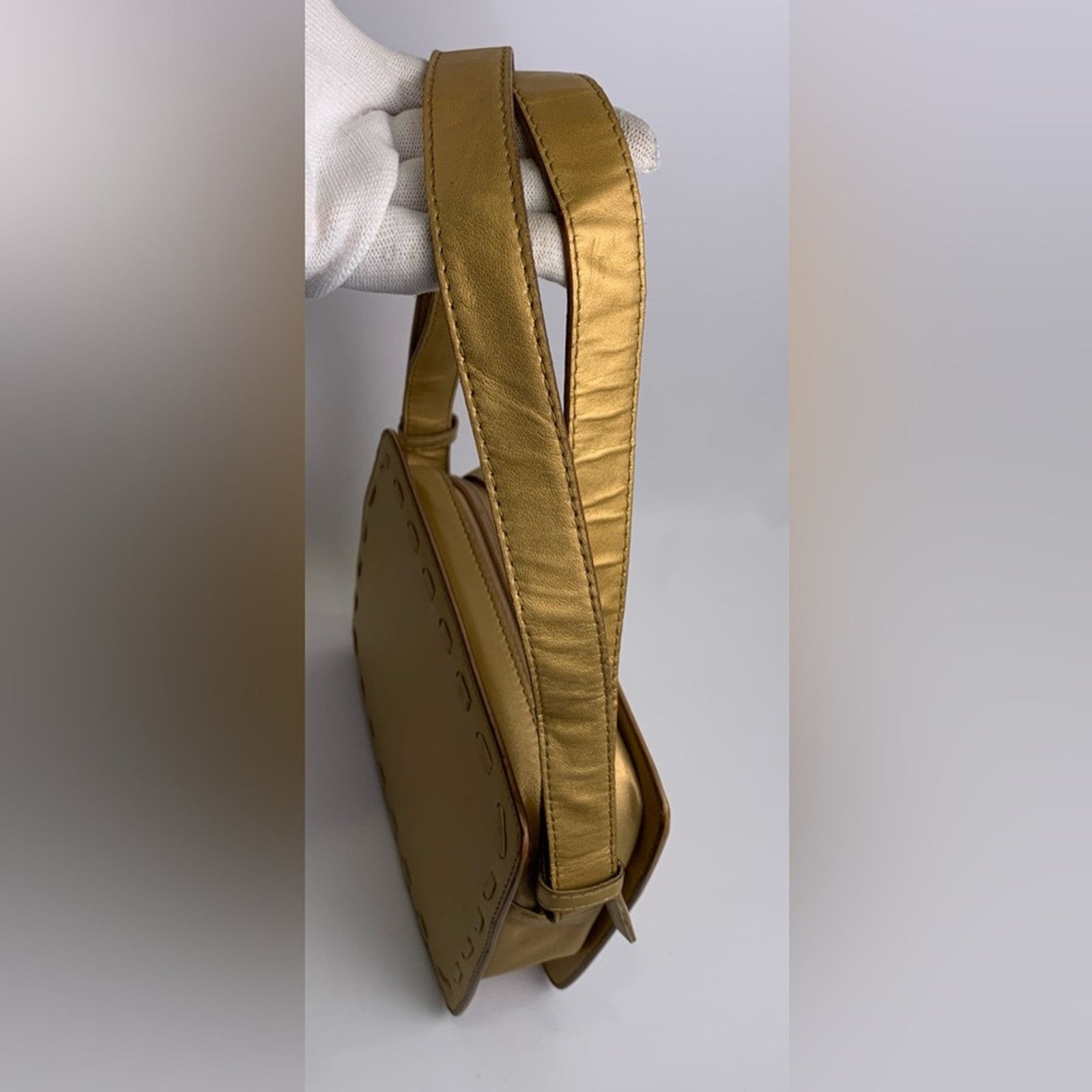 Bottega Veneta Rare Unique Bottega Veneta Gold Crossbody Bag Size ONE SIZE - 11 Thumbnail