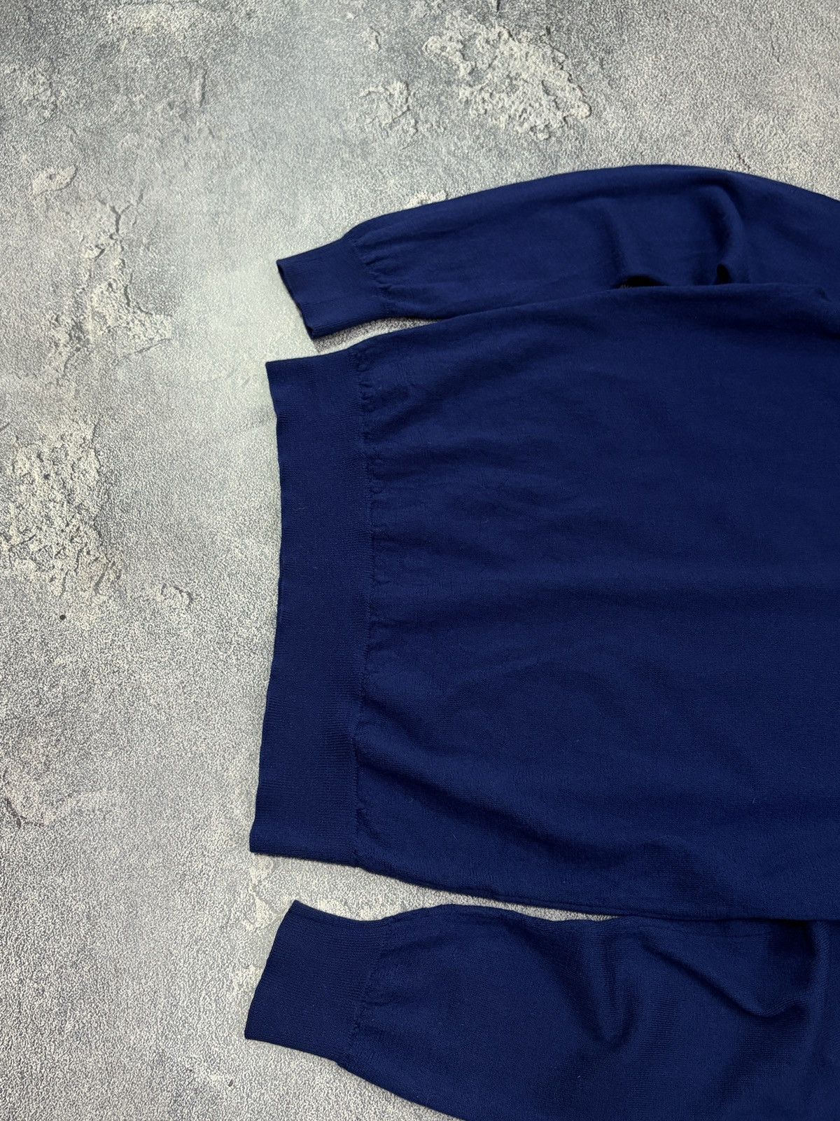 Lacoste Lacoste Men's V-Neck Sweater Navy Blue 100% Wool Size L / 5 Size US L / EU 52-54 / 3 - 5 Thumbnail