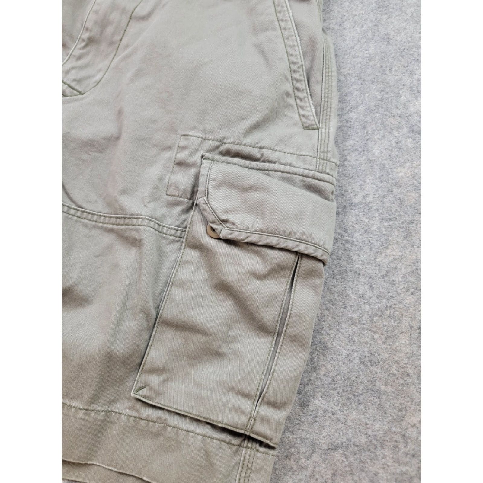 Polo Ralph Lauren Polo Ralph Lauren Cargo Shorts Mens 33 Green Gray Canvas Inseam 9in Pocket Logo Button Zip Casual Travel Preppy 90s American Outdoor Mens Size US XS / EU 42 / 0 - 5 Thumbnail