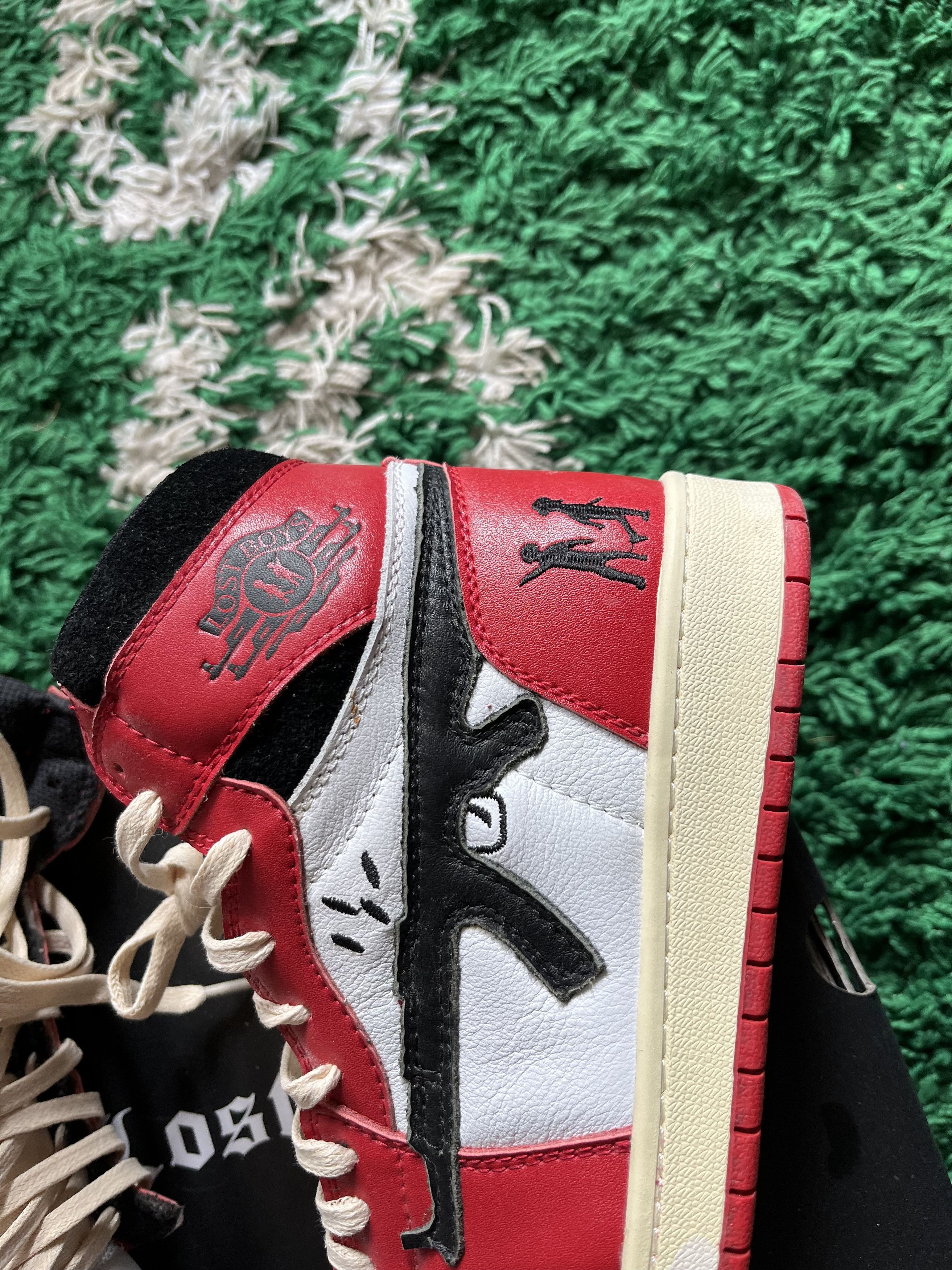 Lost Boys Archives lost boys archives jordan 1 chicago Size US 10 / EU 43 - 2 Thumbnail