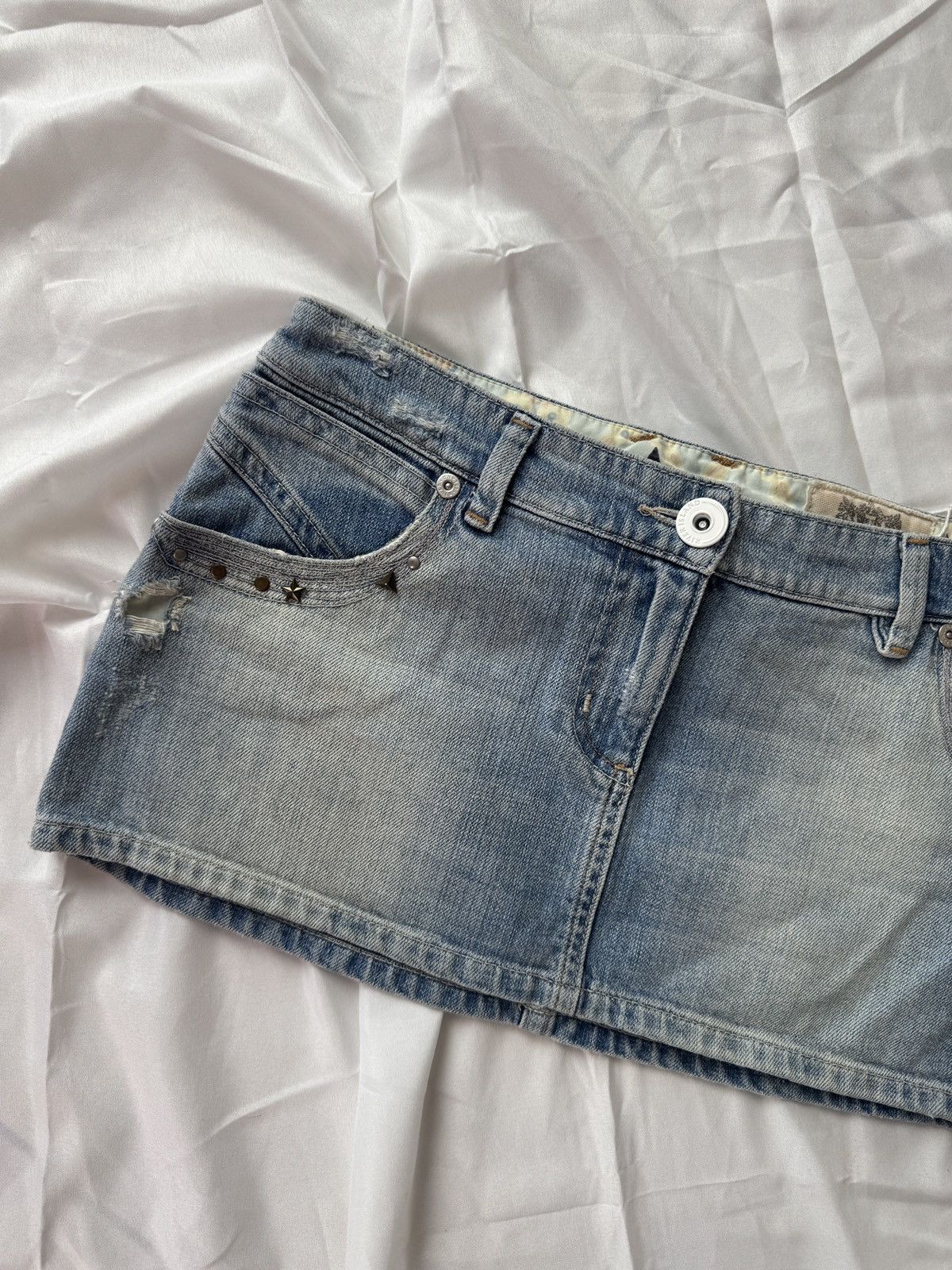 Hysteric Glamour Y2K Super Sexy Vintage Distressed Denim Mini Skirt Size 32" / US 10 / IT 46 - 5 Thumbnail