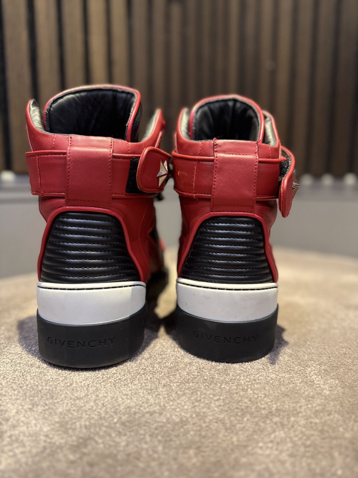 Givenchy GIVENCHY TYSON STAR RED HIGH TOP LEATHER SNEAKERS Size US 10 / EU 43 - 12 Thumbnail