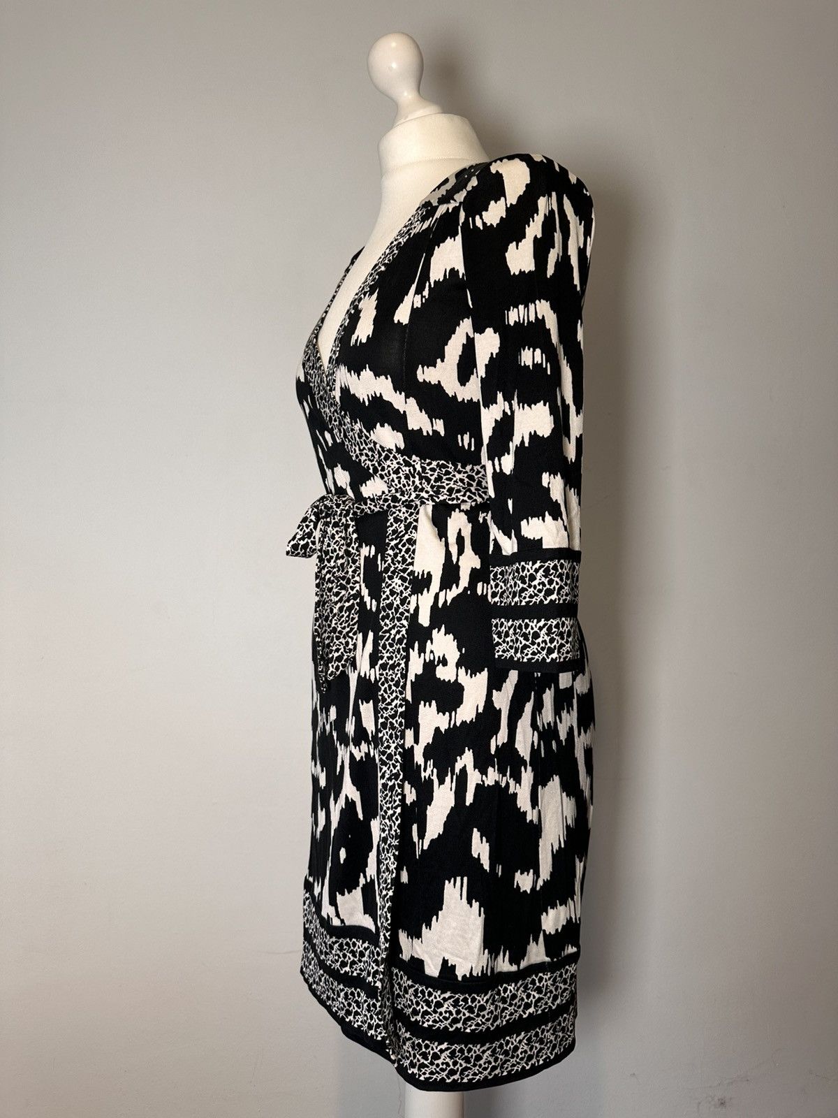Diane von Furstenberg Diane Avon Furstenberg mini envelope silk dress Size M / US 6-8 / IT 42-44 - 3 Thumbnail
