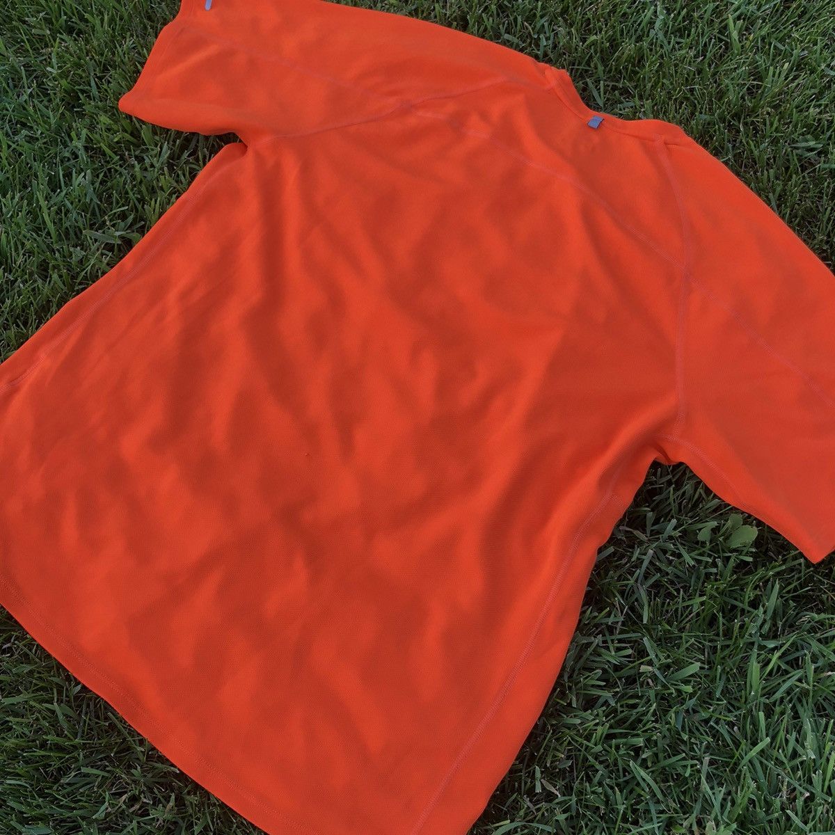 Nike Nike livestrong tee shirt Size US L / EU 52-54 / 3 - 6 Thumbnail