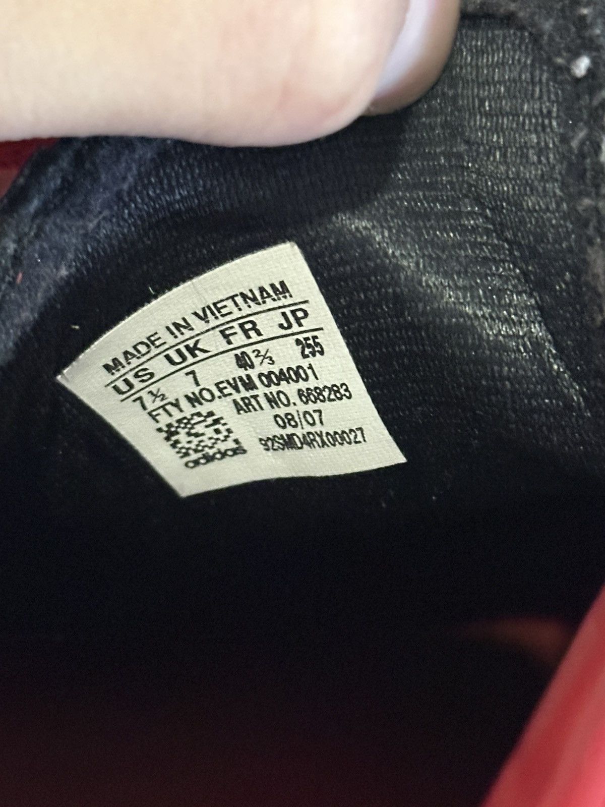 Adidas Adidas Liverpool Size US 7 / EU 40 - 8 Thumbnail