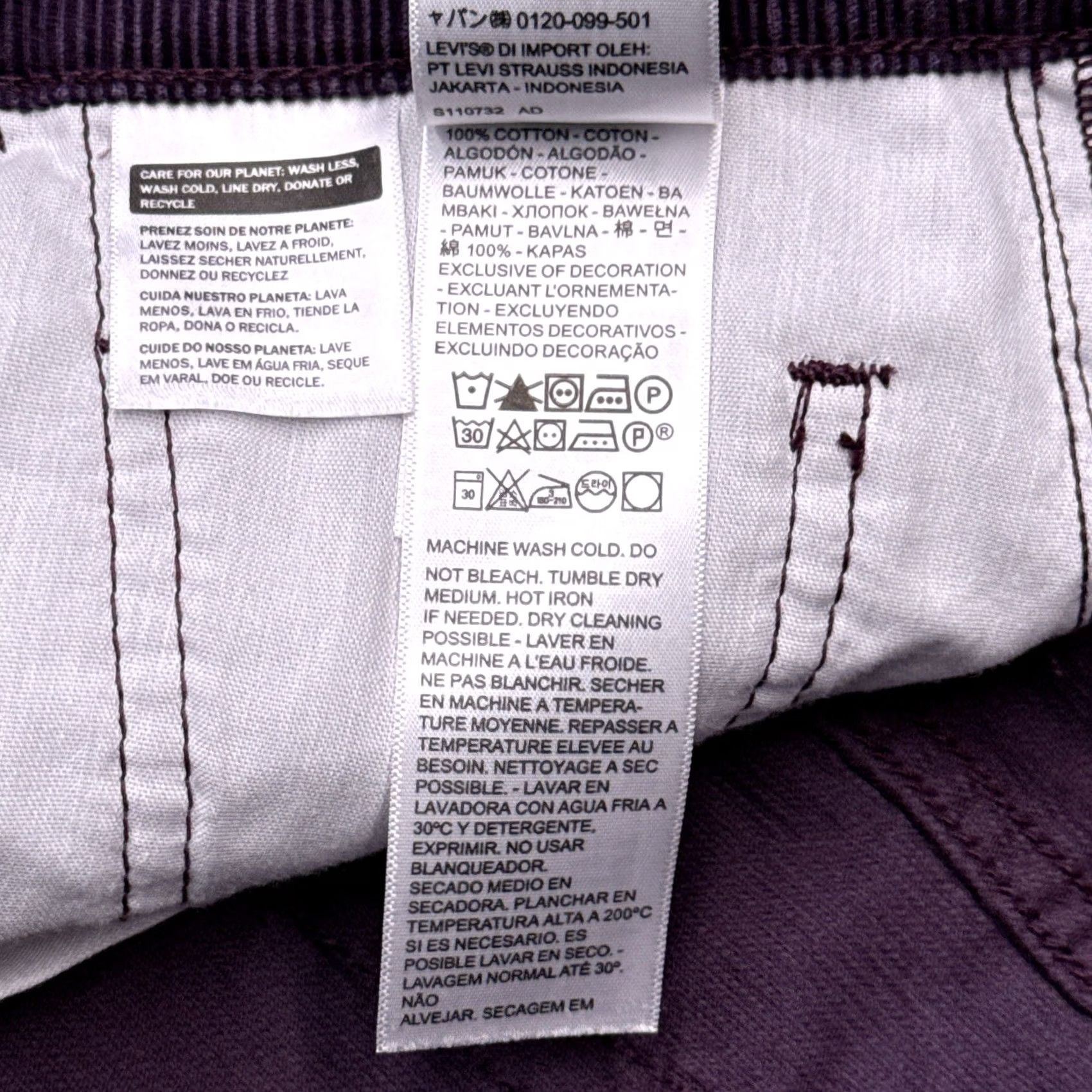 Levi's Levi's Skirt Womens 28 Corduroy Mid Mini Burgundy Logo Pockets Button Short Regular Rise Mid City Vintage No Size 28" / US 6 / IT 42 - 6 Thumbnail