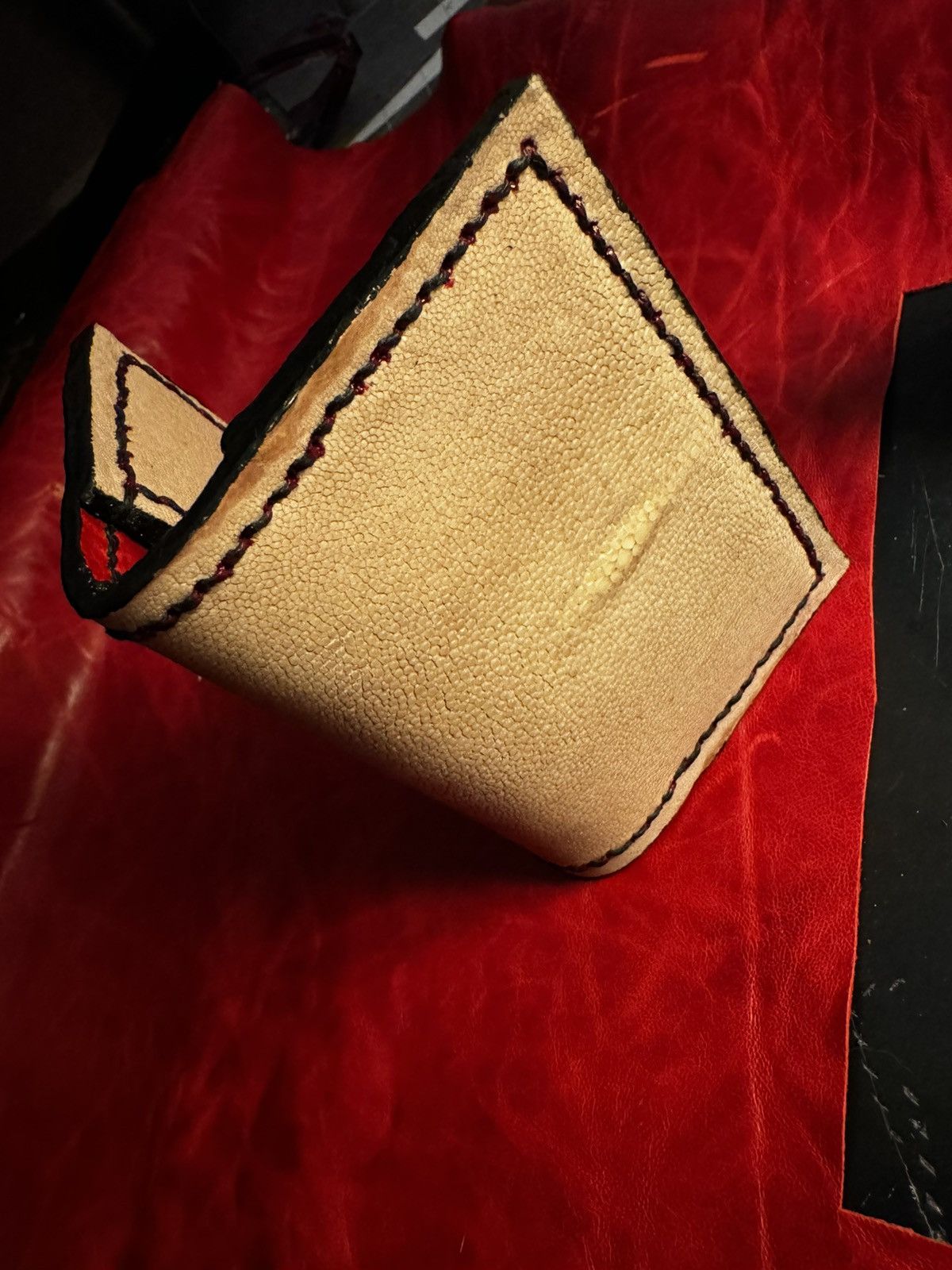 Designer “Skin-Crawling” Leather Wallet Size ONE SIZE - 1 Thumbnail