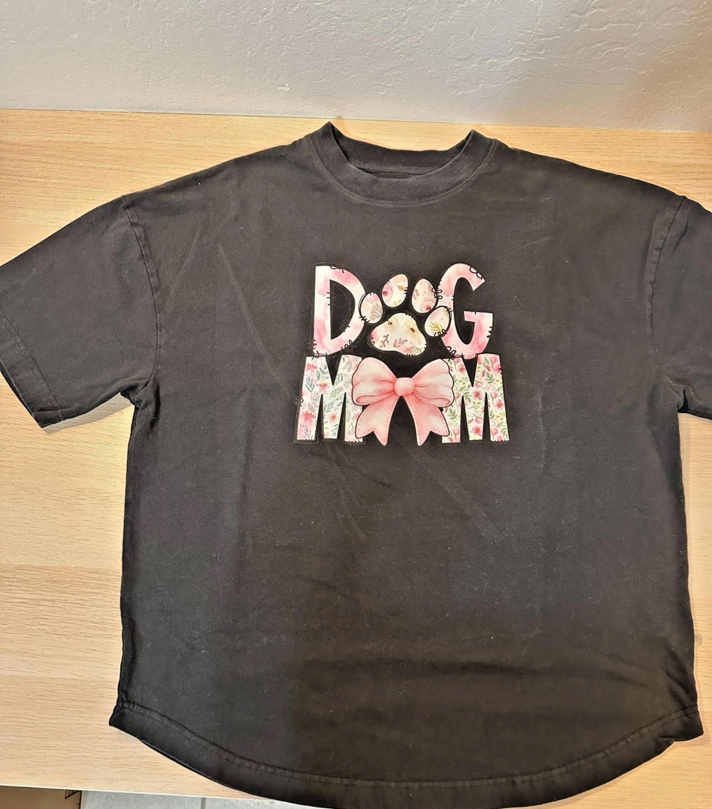 The Unbranded Brand Dog Mom Tee Size M / US 6-8 / IT 42-44 - 1 Thumbnail