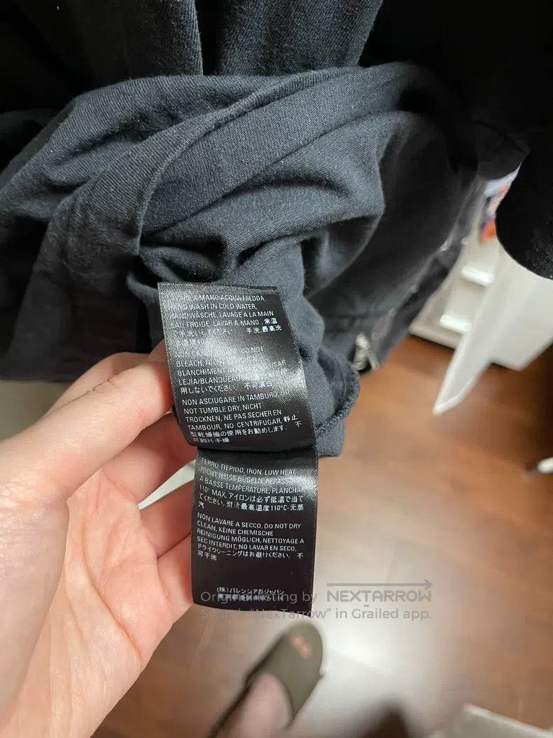 Balenciaga Balenciaga Back Special Cut Short Sleeve T-Shirt Size US S / EU 44-46 / 1 - 8 Thumbnail