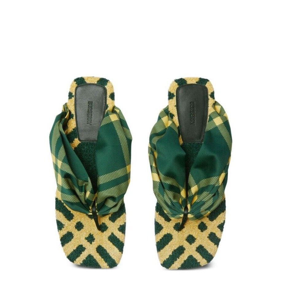 Burberry Burberry Check Pool flat slides 37 New In Box Size US 7 / IT 37 - 1 Thumbnail