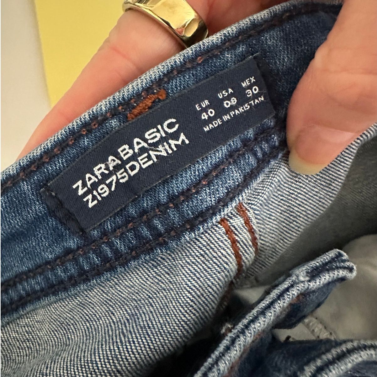 Zara Zara Jeans Medium Wash Womens US 8 Pink Glitter Size 30" / US 8 / IT 44 - 11 Thumbnail