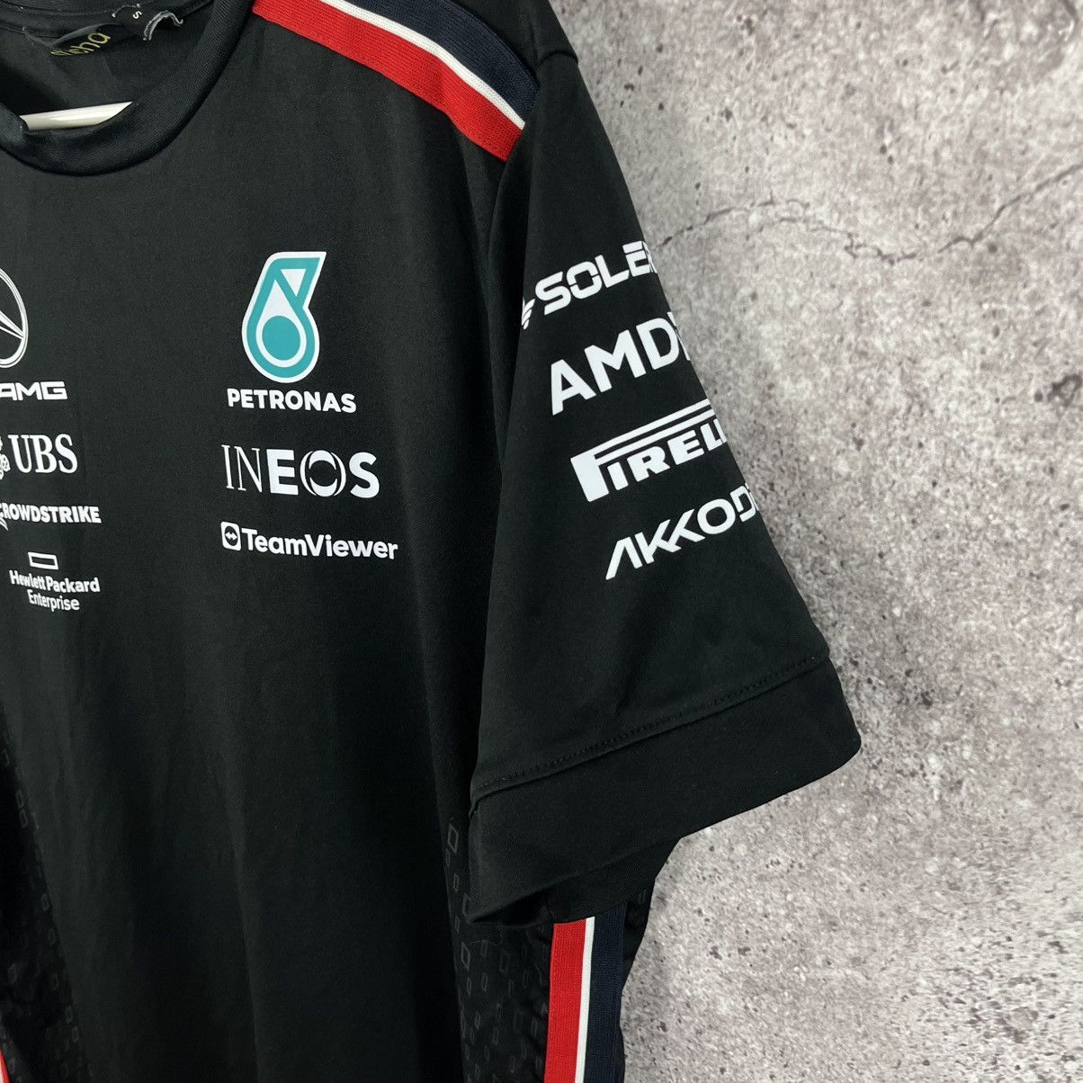 Mercedes-Benz AMG Mercedes Petronas Formula One Team T-Shirt Jersey Size S Size US S / EU 44-46 / 1 - 4 Thumbnail