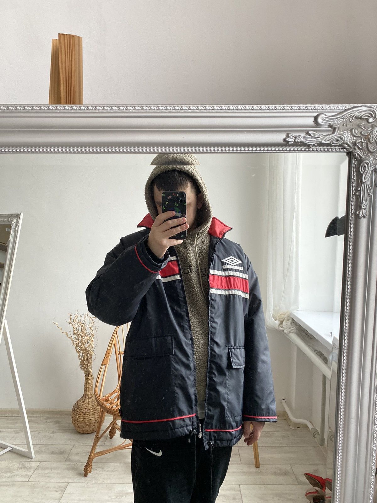 Umbro Vintage 90s Umbro Puffer Jacket Manchester Football team Size US L / EU 52-54 / 3 - 1 Thumbnail