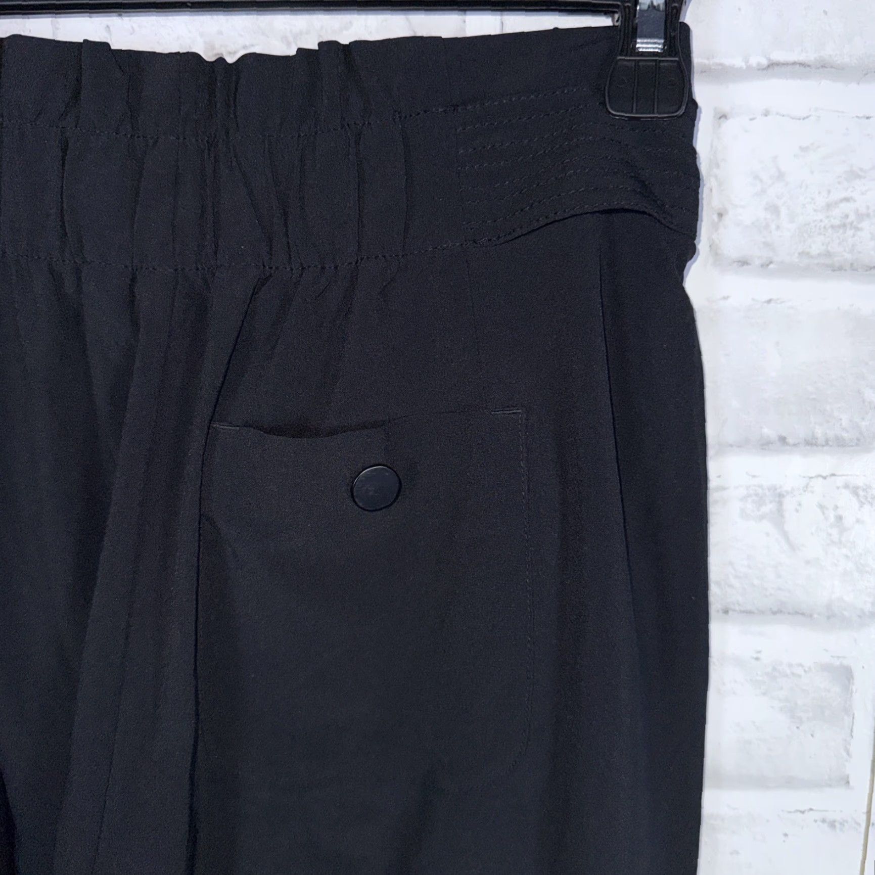 Athleta Athleta Skyline Pant Womens 2 Black Paperbag Belted Stretch Tapered Pant (Inseam 28) Size 26" / US 2 / IT 38 - 4 Thumbnail