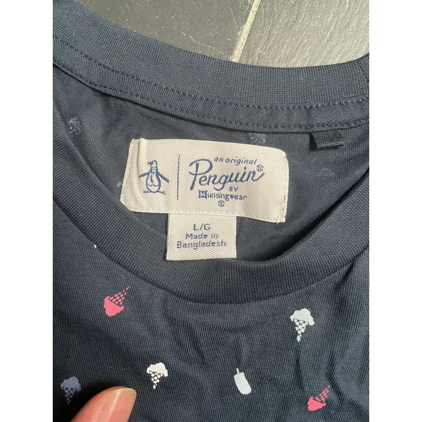 Original Penguin Penguin Ice Cream Monogram Tshirt Size Large Mens Navy Size US L / EU 52-54 / 3 - 2 Thumbnail