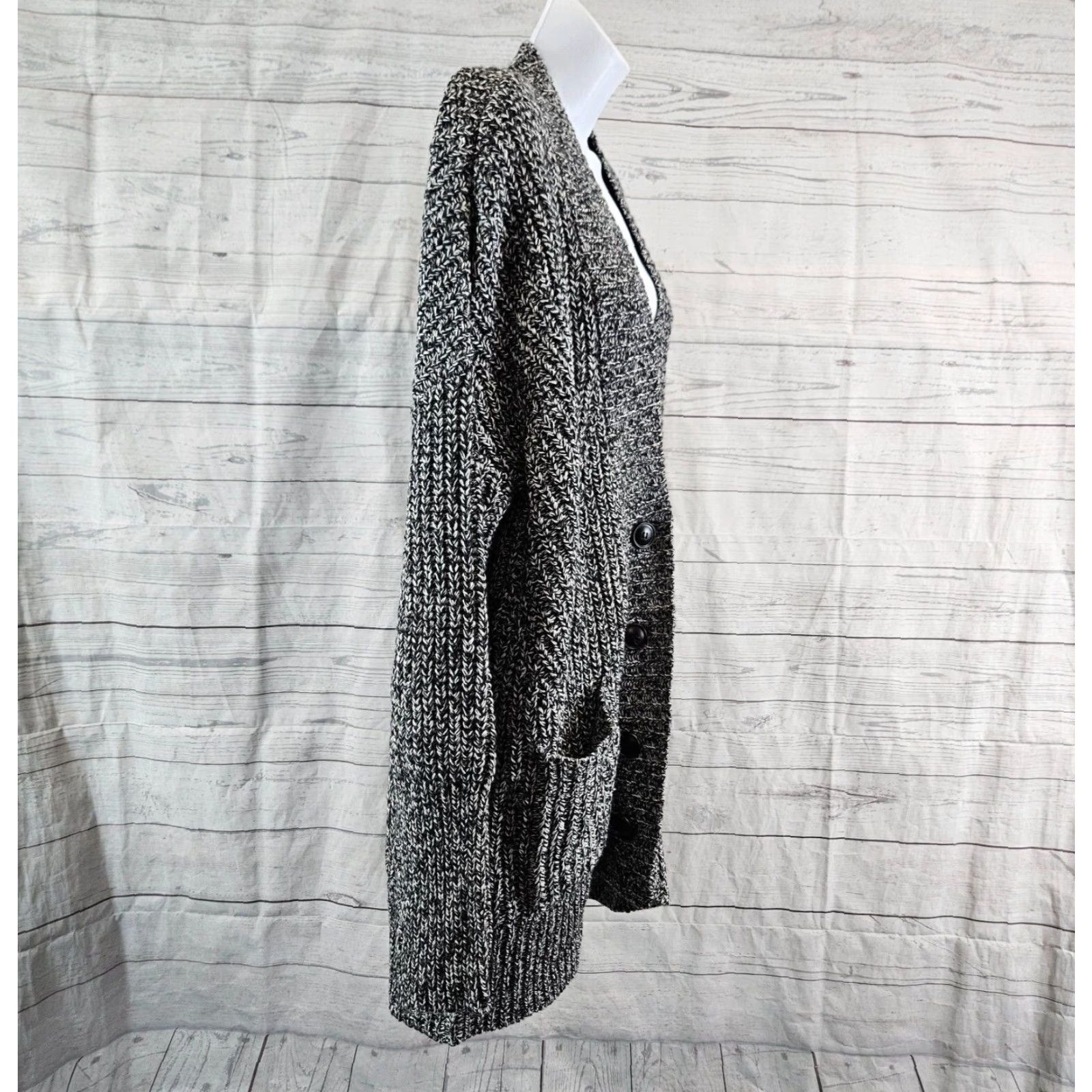 Vintage Karen Kane Womens Cardigan Sz Large Black Long Sleeve Pockets Button Front V-Neck Sweater Size L / US 10 / IT 46 - 3 Thumbnail