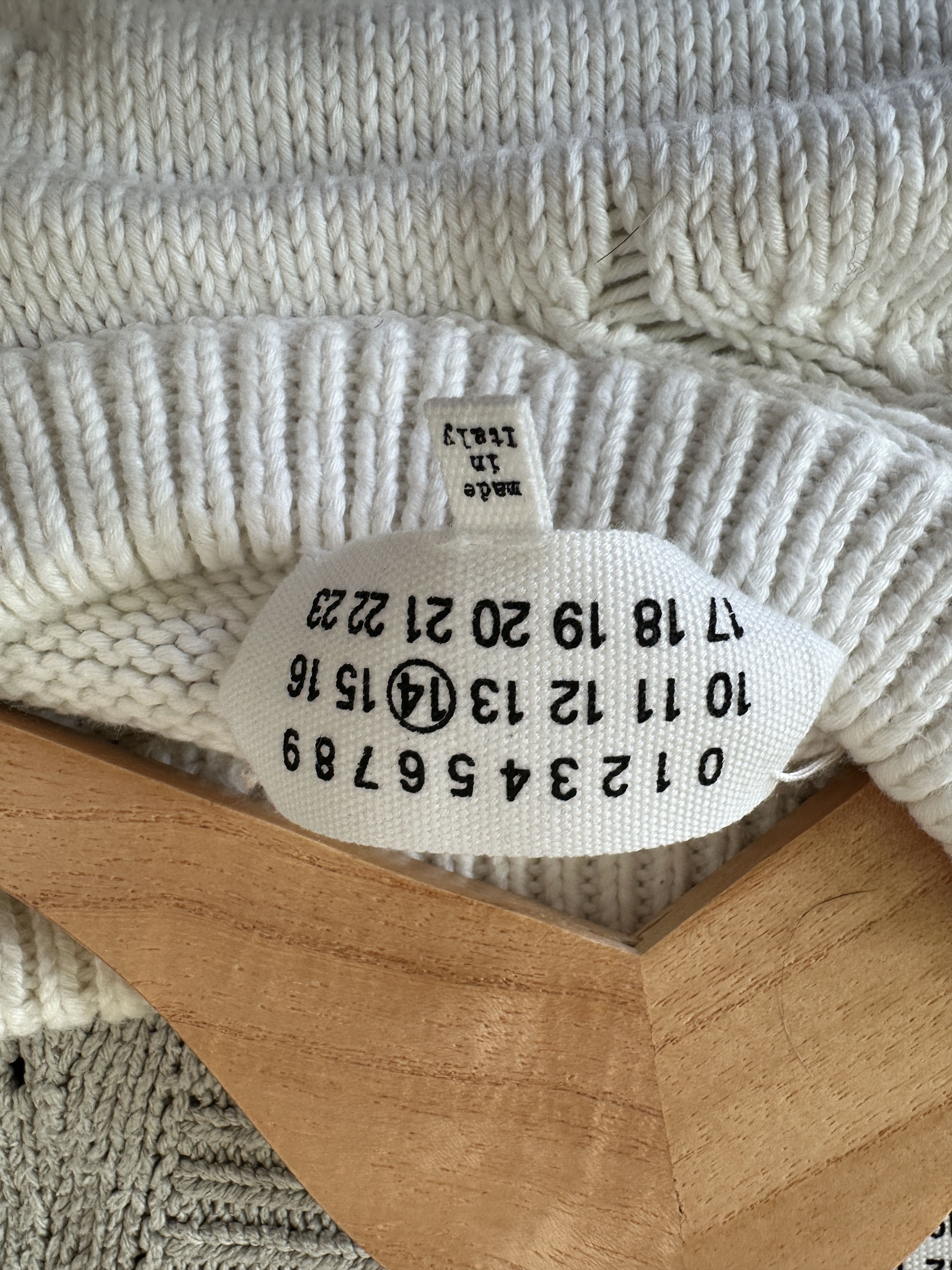 Maison Margiela Maison Margiela Distressed Knit Sweater Size US S / EU 44-46 / 1 - 7 Thumbnail