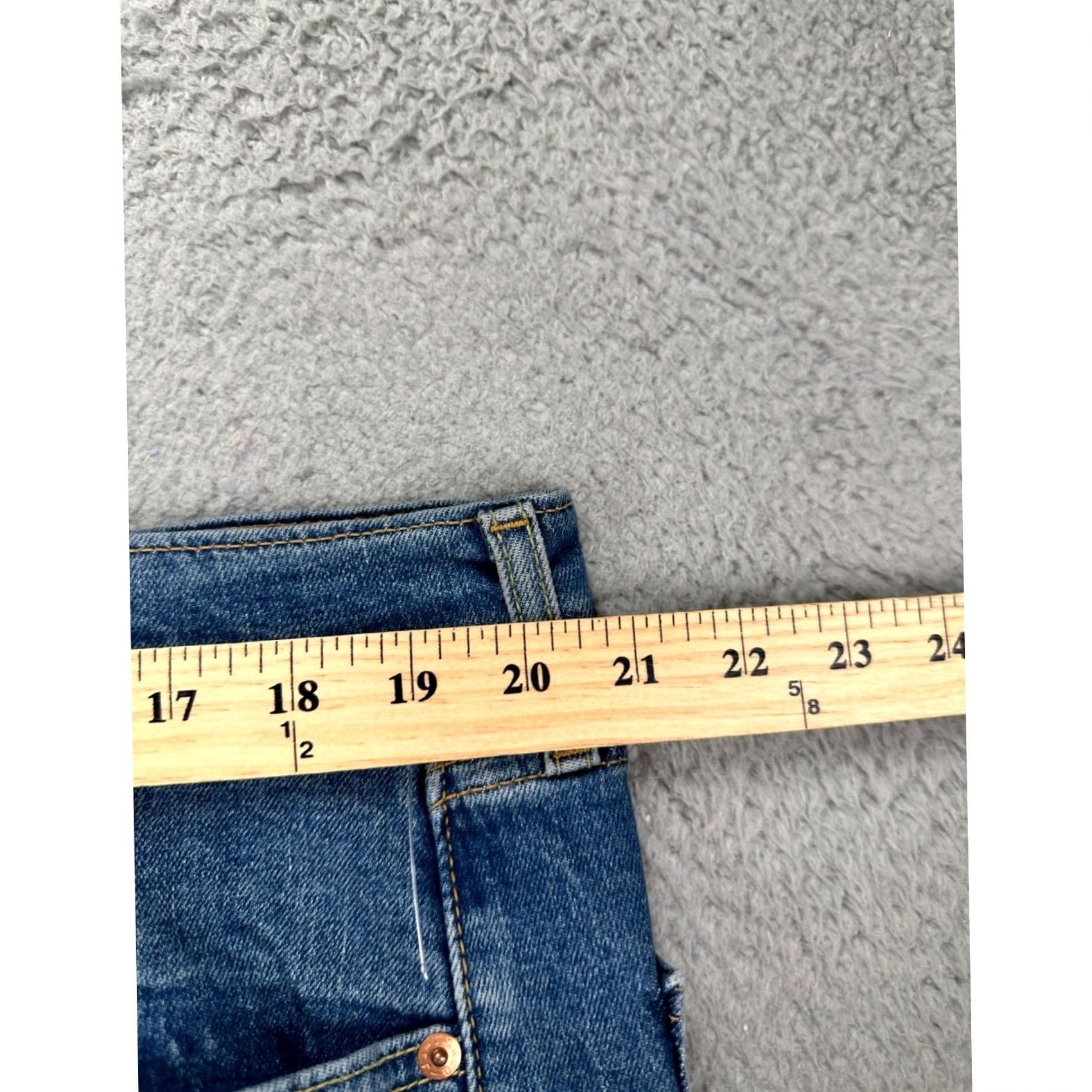 Levi's Levi's 505 Jeans Mens 40x32 Blue Distressed Regular Fit Straight Leg Denim Cotton Blend Stretch Pockets Button Zipper Medium Wash Vintage No Size US 40 / EU 56 - 7 Thumbnail