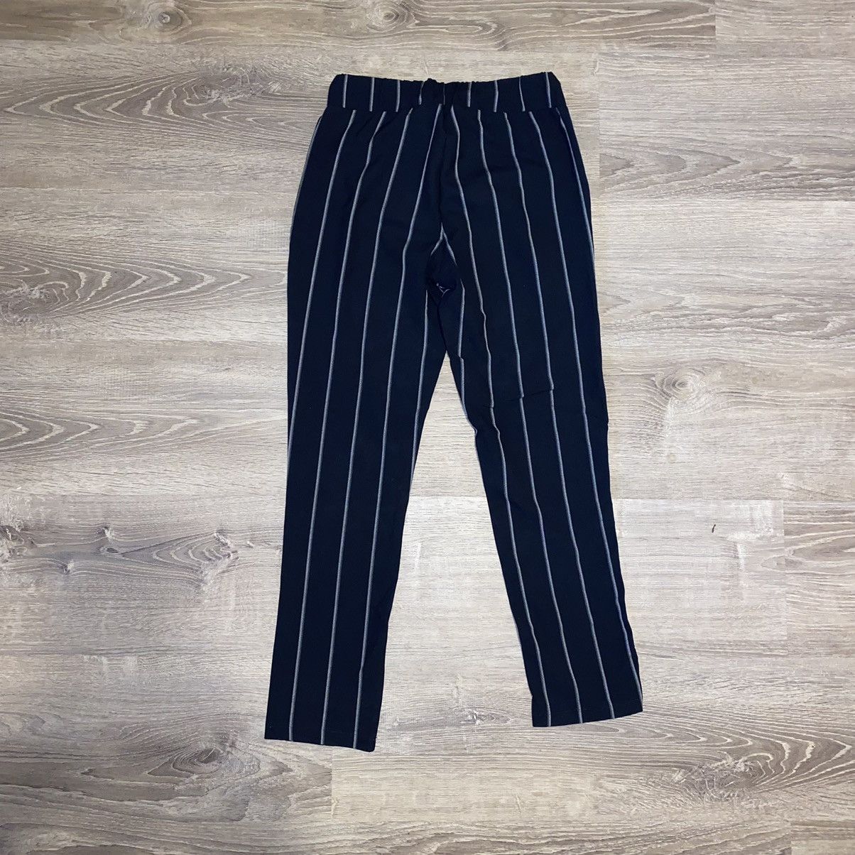 Boohoo BoohooMAN Striped Smart Cropped Pants Size US 28 / EU 44 - 2 Thumbnail
