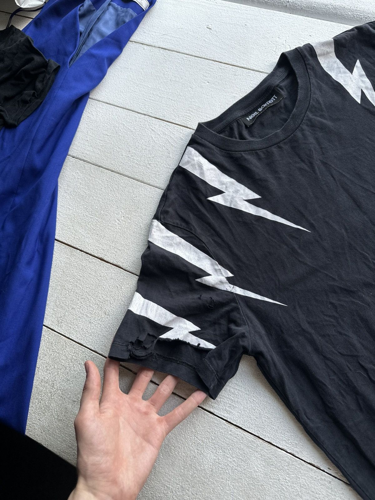 Neil Barrett 🚨Neil Barrett Thunderbolts LOGO TEE DISTRESSED LUXURY Size US L / EU 52-54 / 3 - 2 Thumbnail