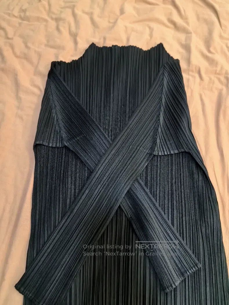 Issey Miyake Issey Miyake Classic Black Ruched Long-Sleeve Top Size L / US 10 / IT 46 - 6 Thumbnail