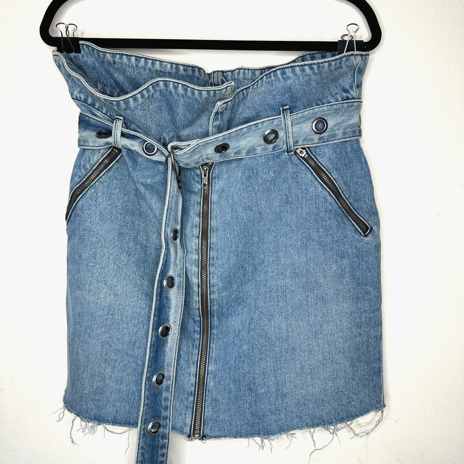 GRLFRND GRLFRND Ava Medium Wash Denim Skirt Grommet Belt Frayed Hem Size 32" / US 10 / IT 46 - 2 Thumbnail